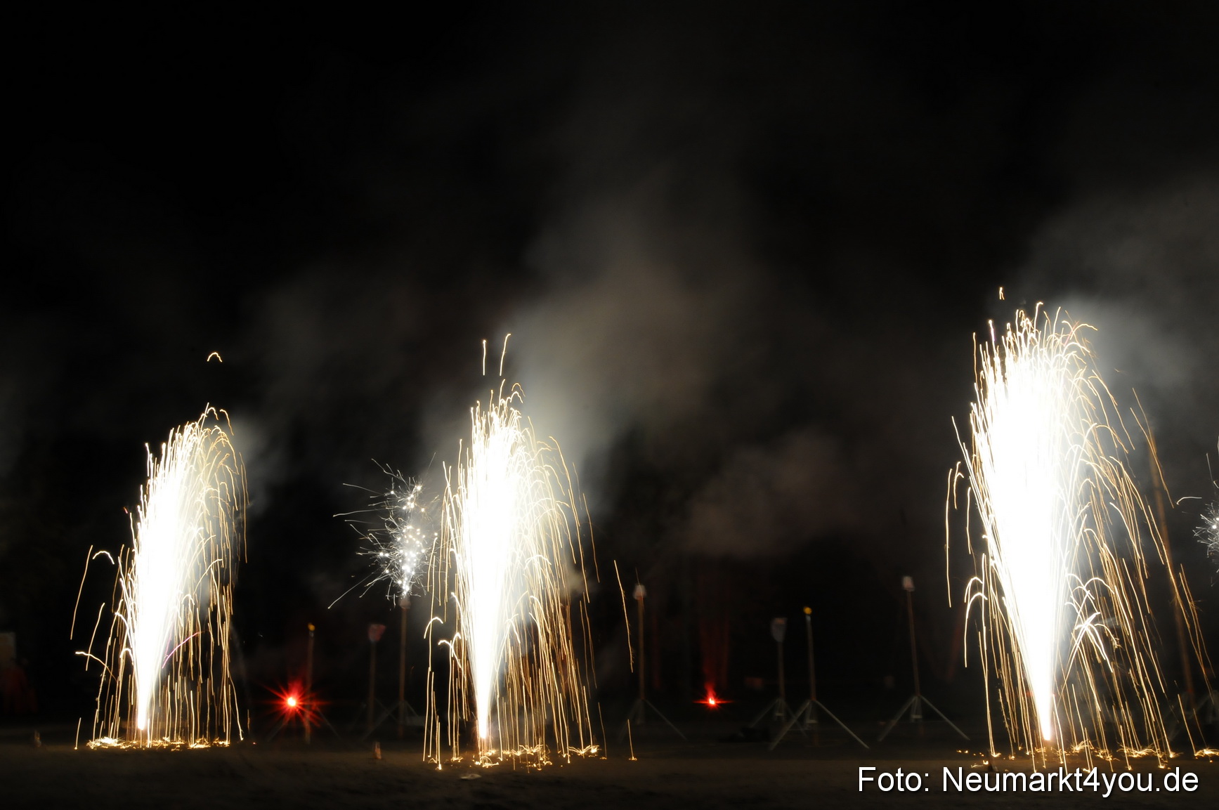 Musikfeuerwerk Frühlingsfest 290413 0012