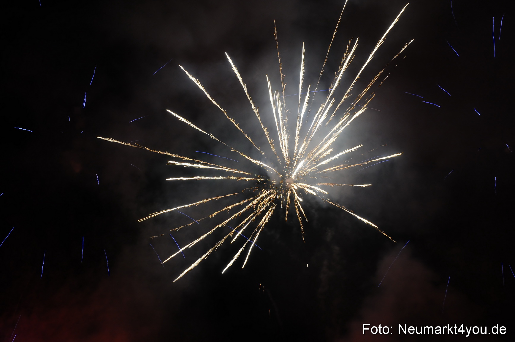 Musikfeuerwerk Frühlingsfest 290413 0013