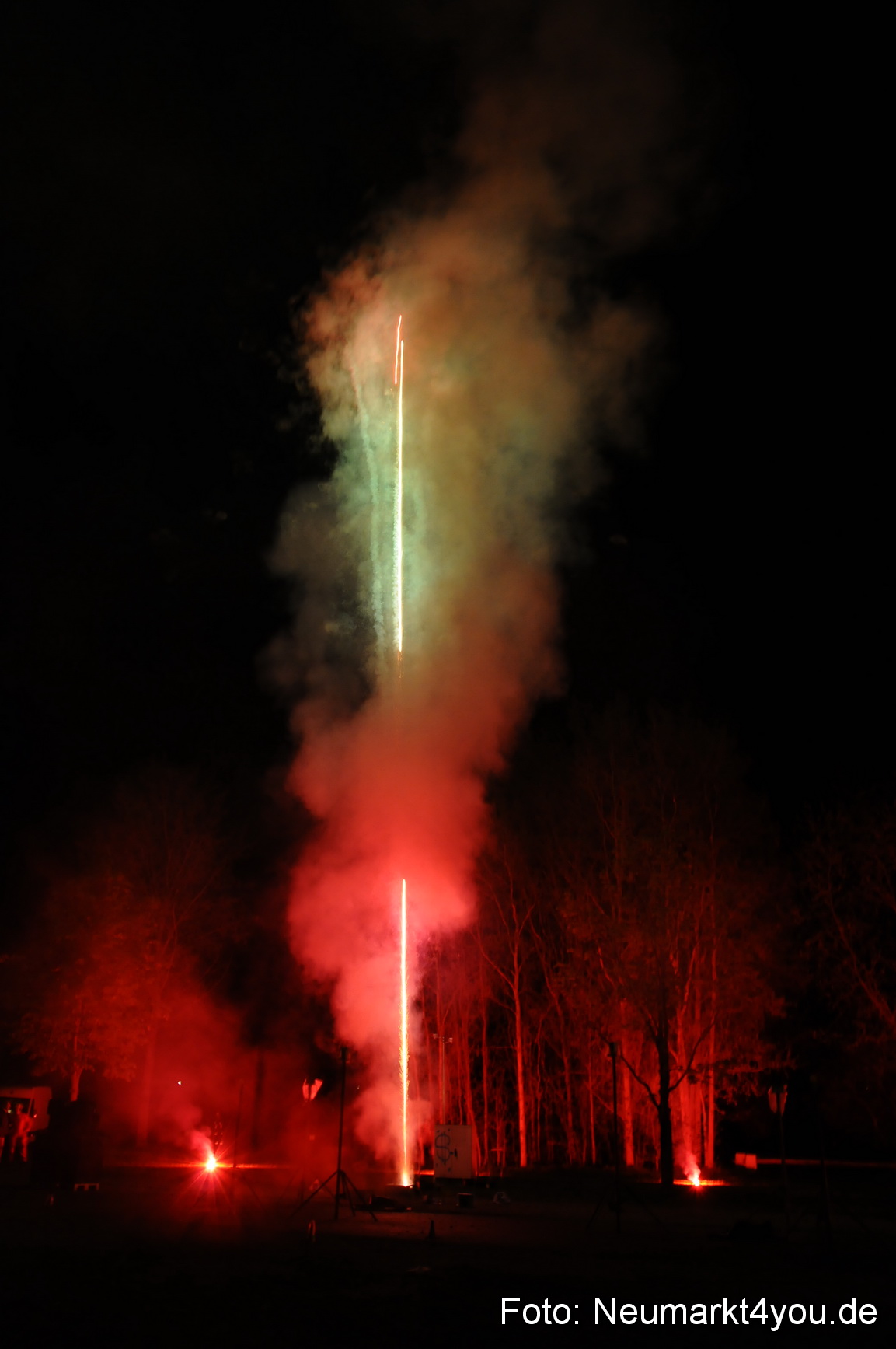 Musikfeuerwerk Frühlingsfest 290413 0021