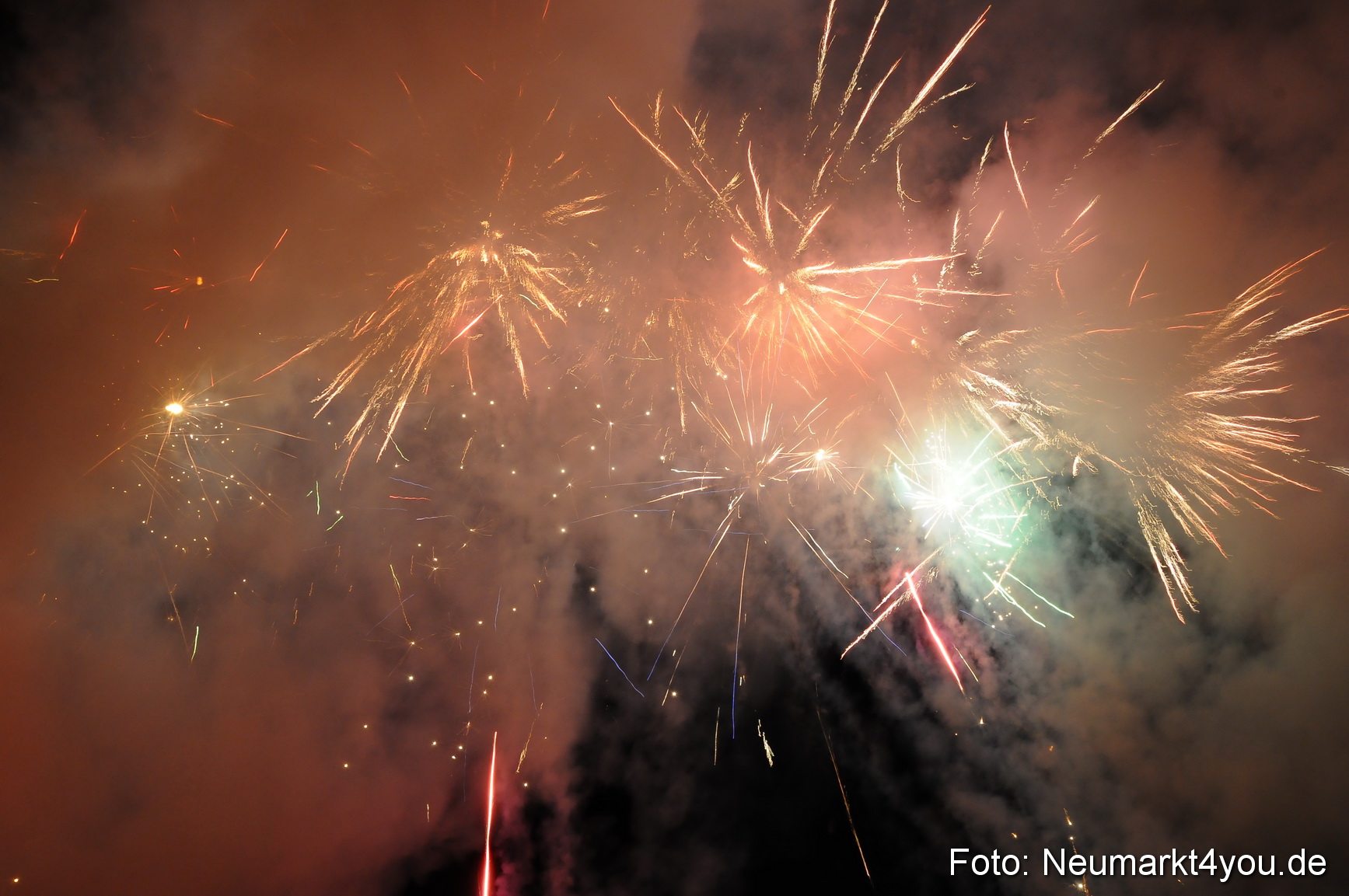 Musikfeuerwerk Frühlingsfest 290413 0024