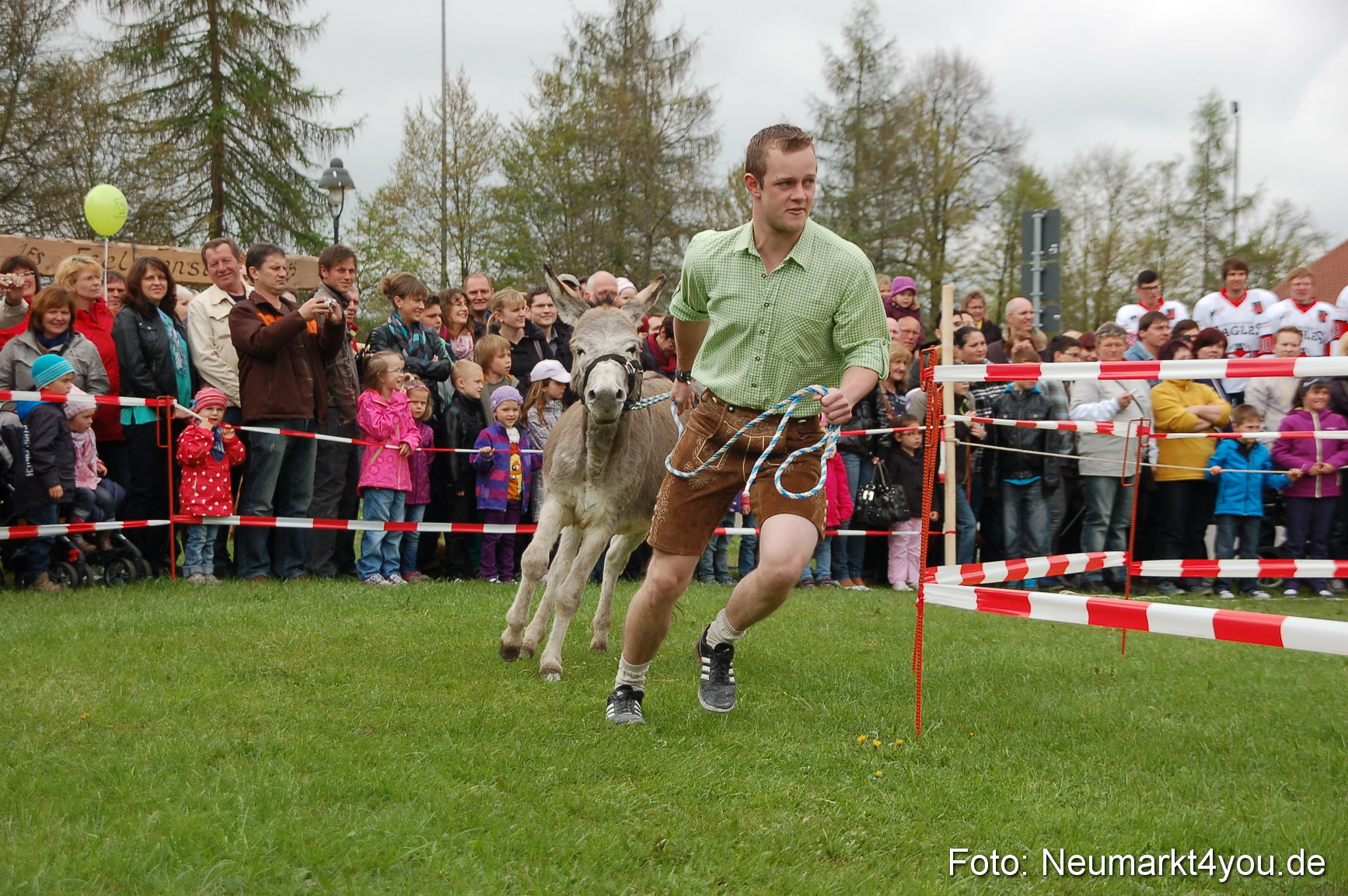 Eselrennen Fruehlingsfest 280413 0012