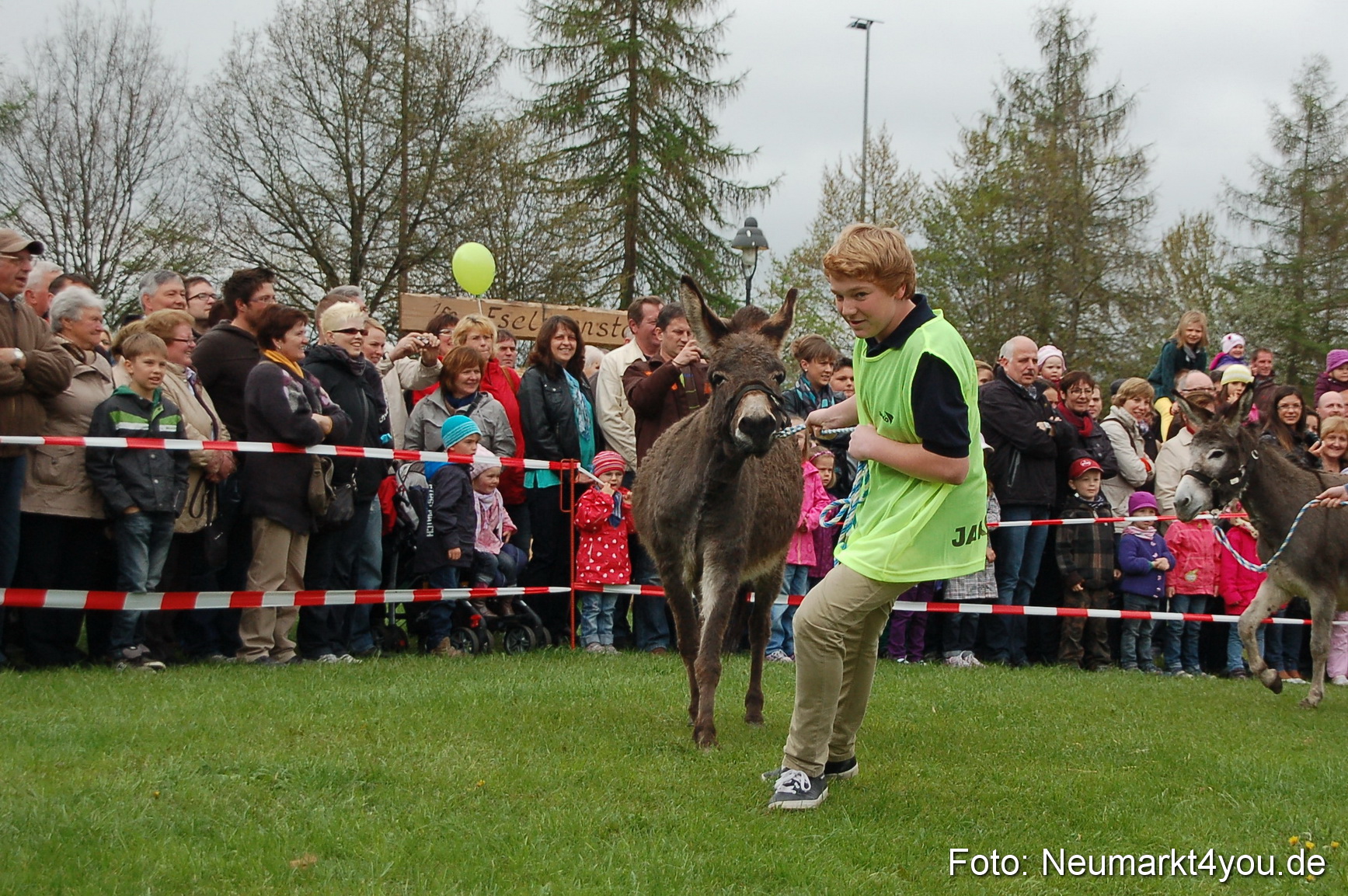 Eselrennen Fruehlingsfest 280413 0013