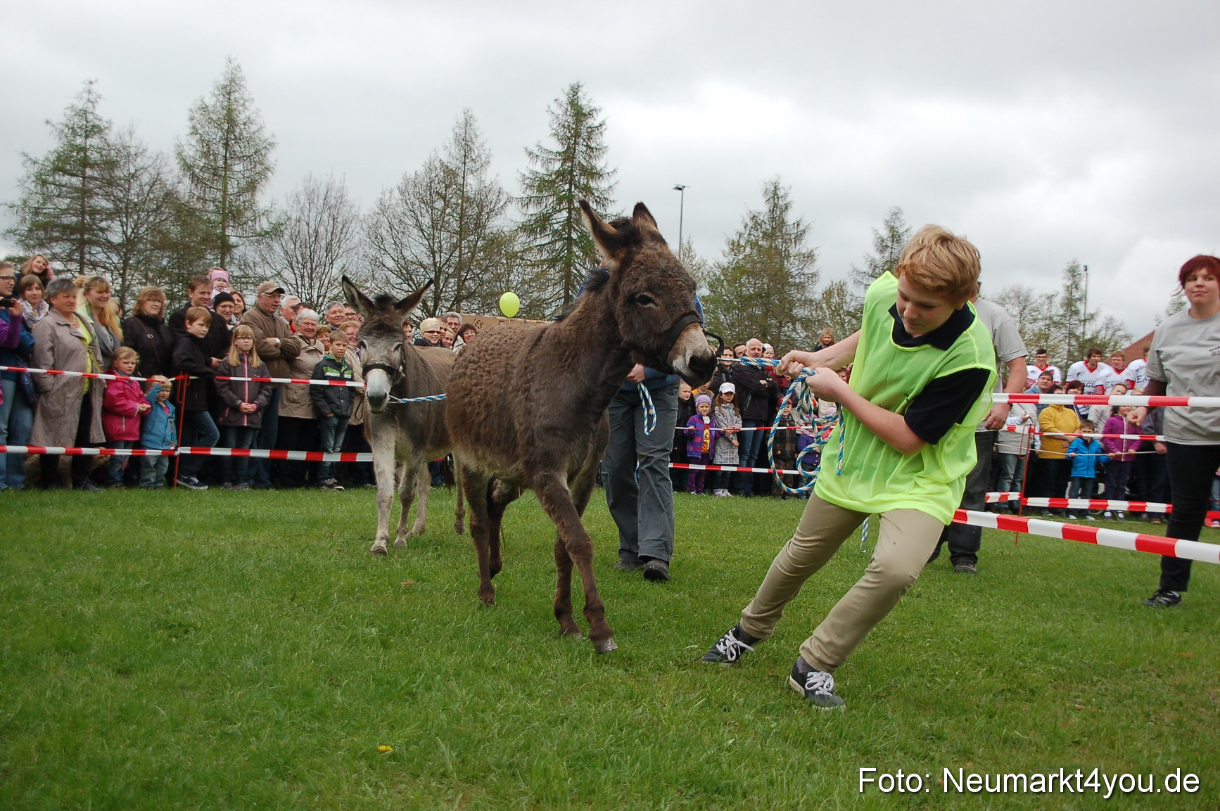 Eselrennen Fruehlingsfest 280413 0015