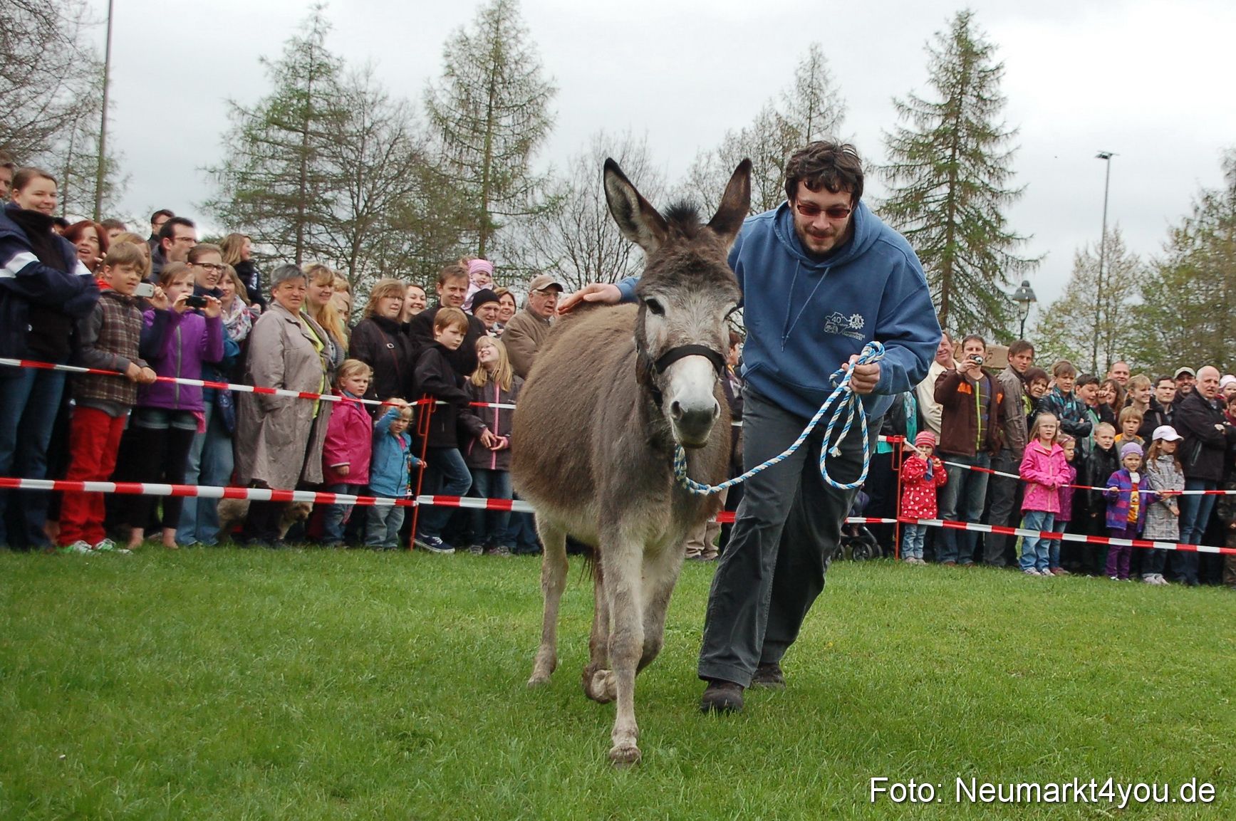 Eselrennen Fruehlingsfest 280413 0016