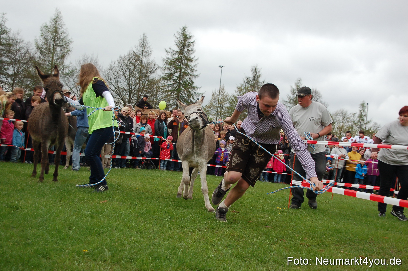 Eselrennen Fruehlingsfest 280413 0024