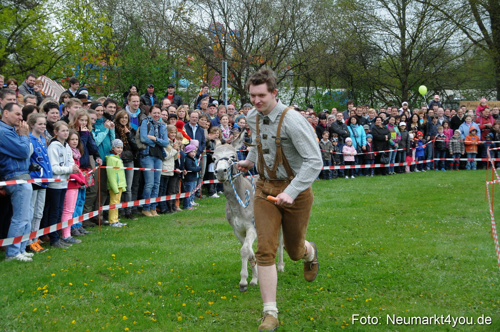 Eselrennen Fruehlingsfest 280413 0033