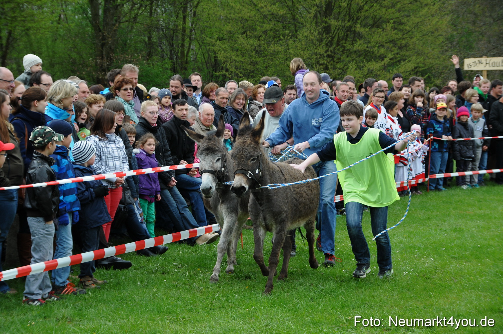 Eselrennen Fruehlingsfest 280413 0035