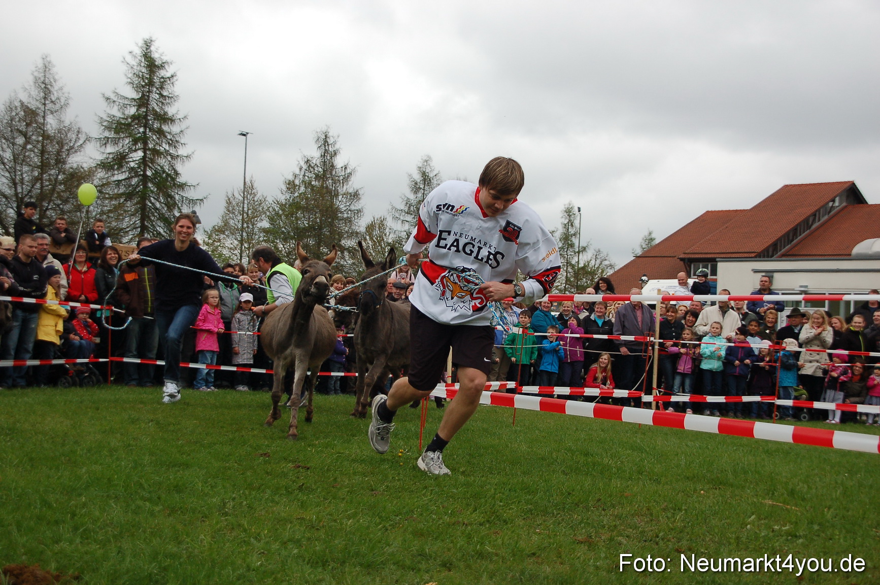 Eselrennen Fruehlingsfest 280413 0052