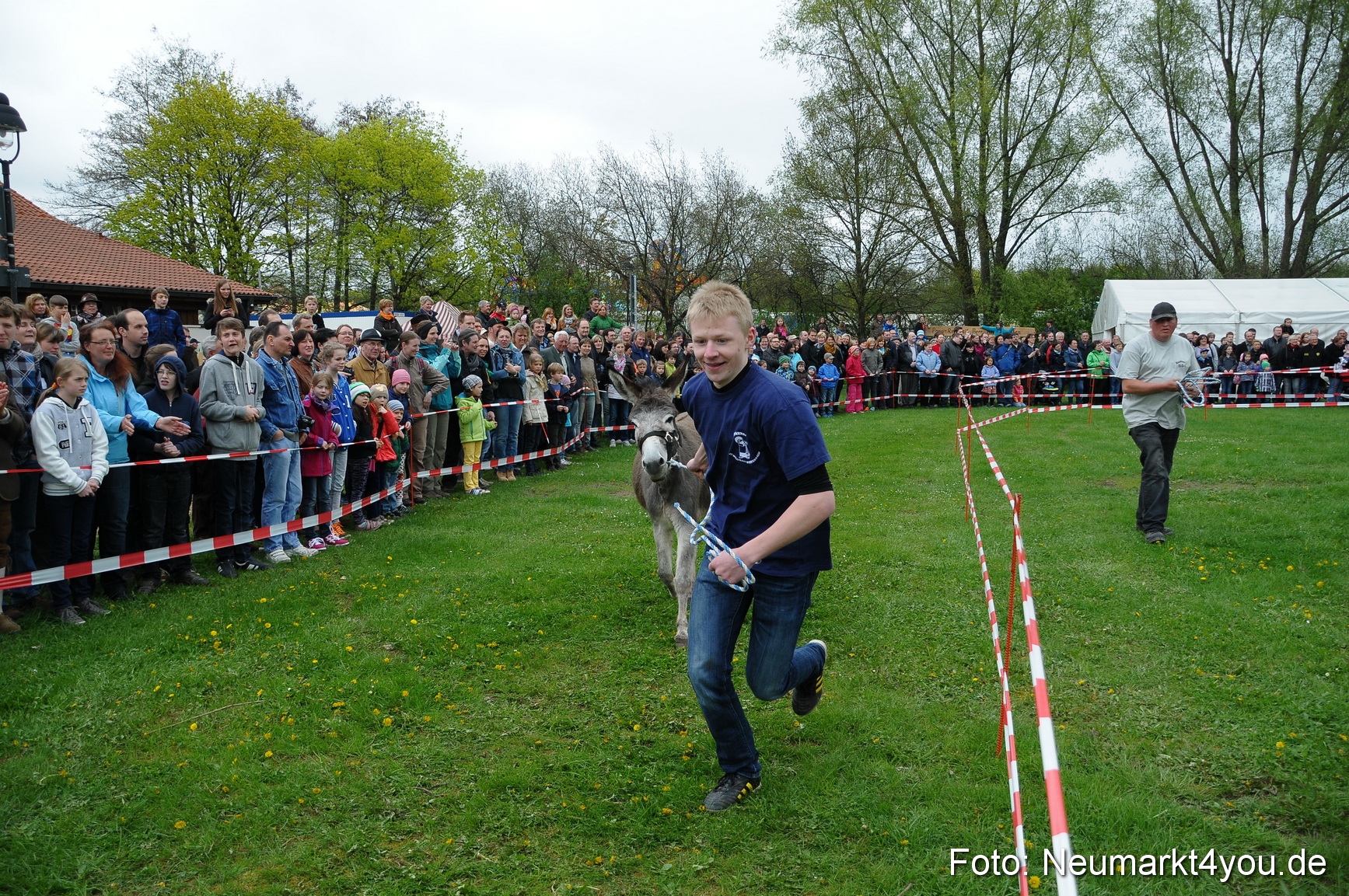 Eselrennen Fruehlingsfest 280413 0091