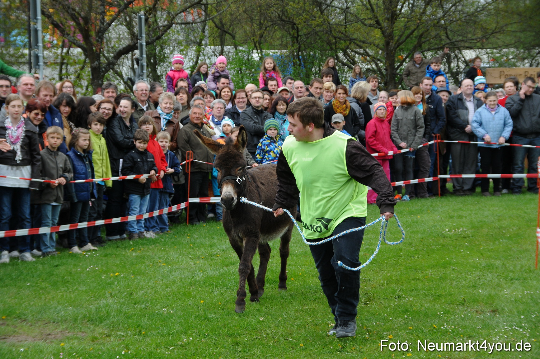 Eselrennen Fruehlingsfest 280413 0093