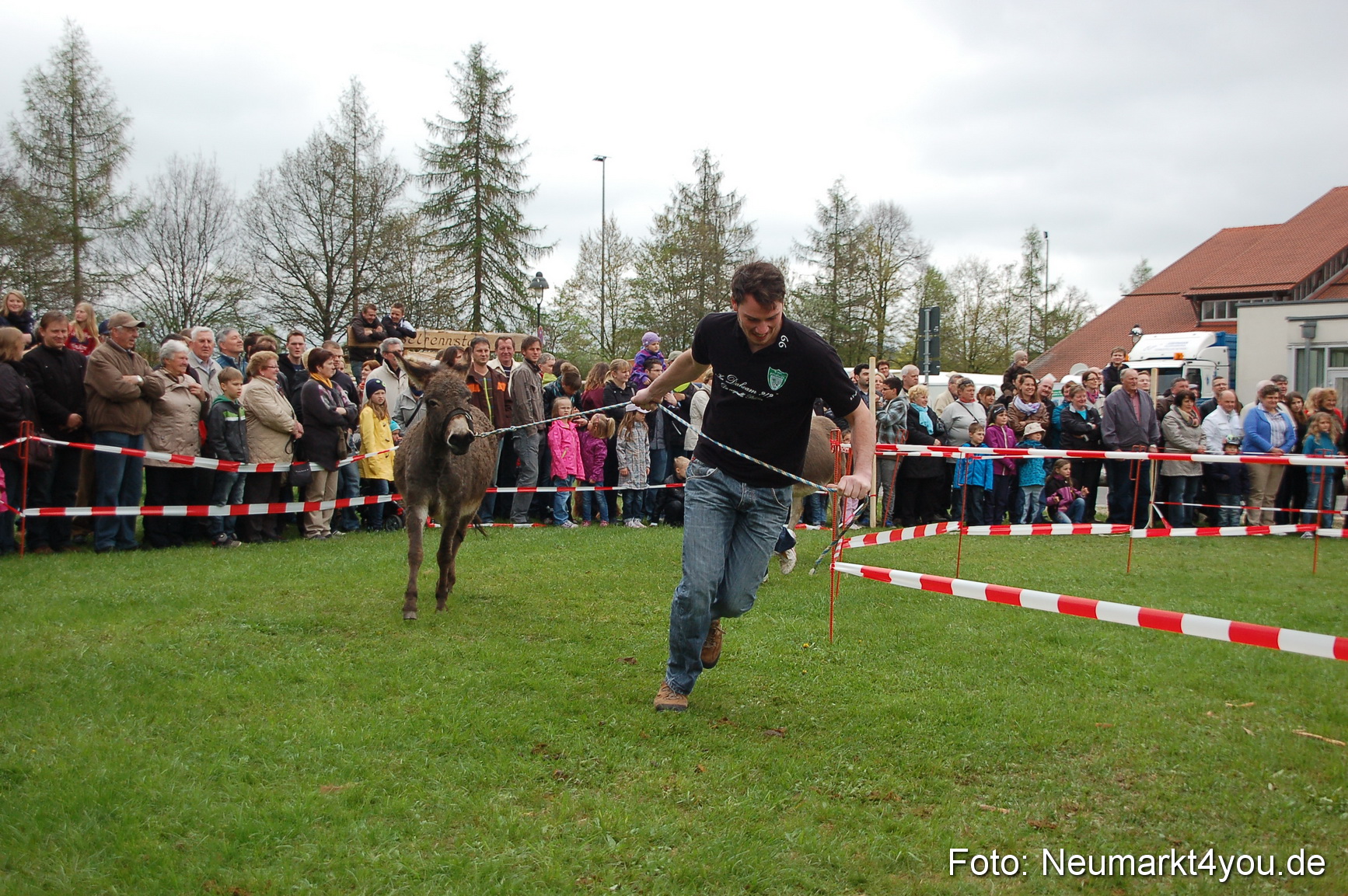 Eselrennen Fruehlingsfest 280413 0103