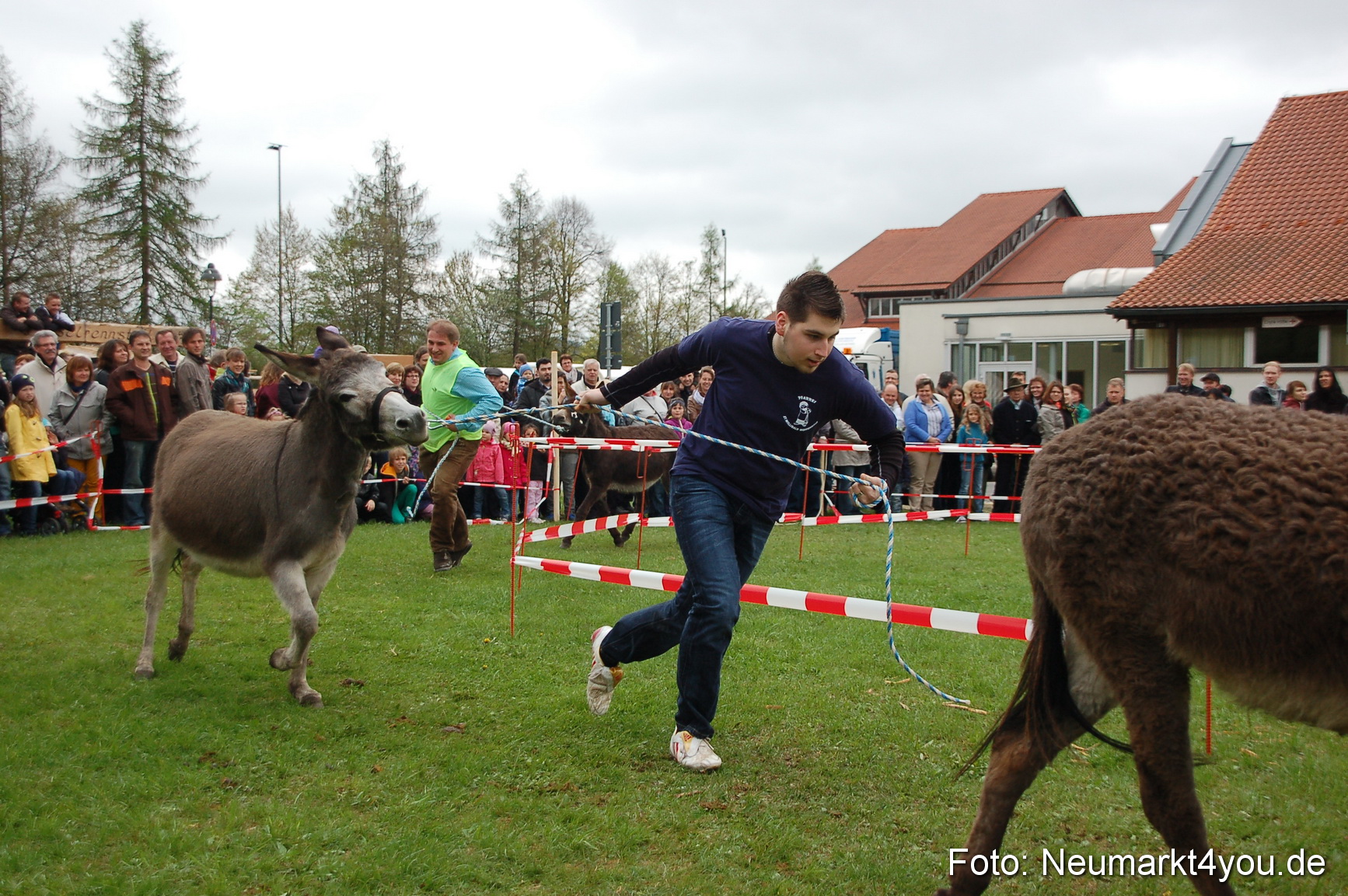 Eselrennen Fruehlingsfest 280413 0104