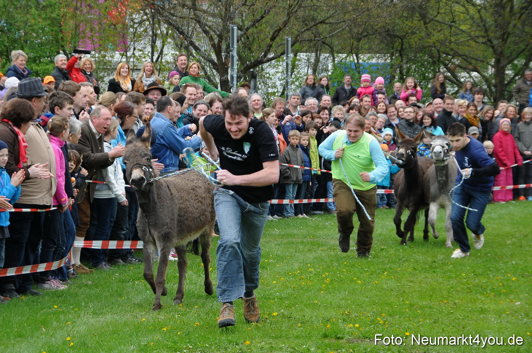 Eselrennen Fruehlingsfest 280413 0107
