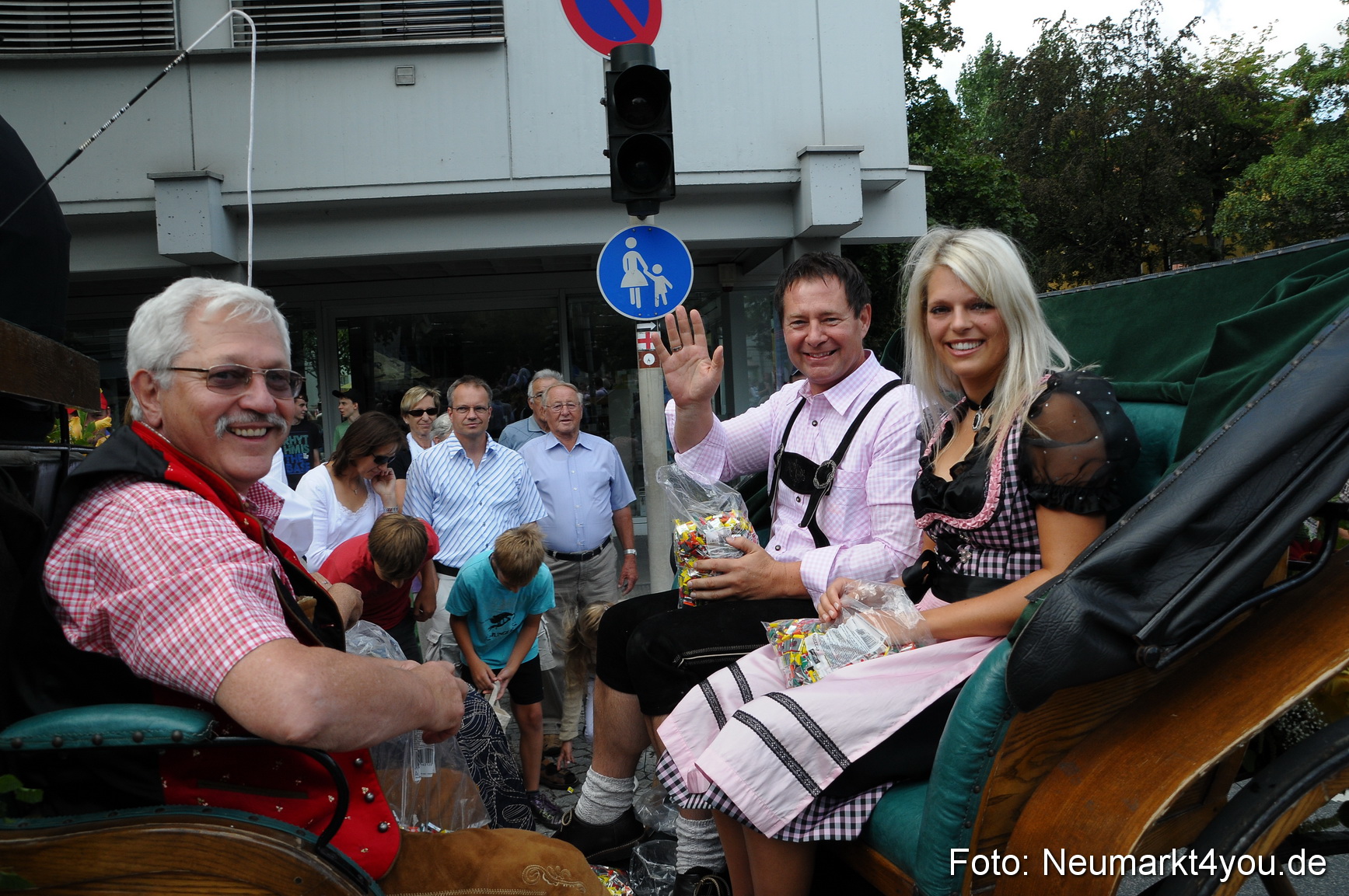 Volksfestzug Neumarkt 110813 0006