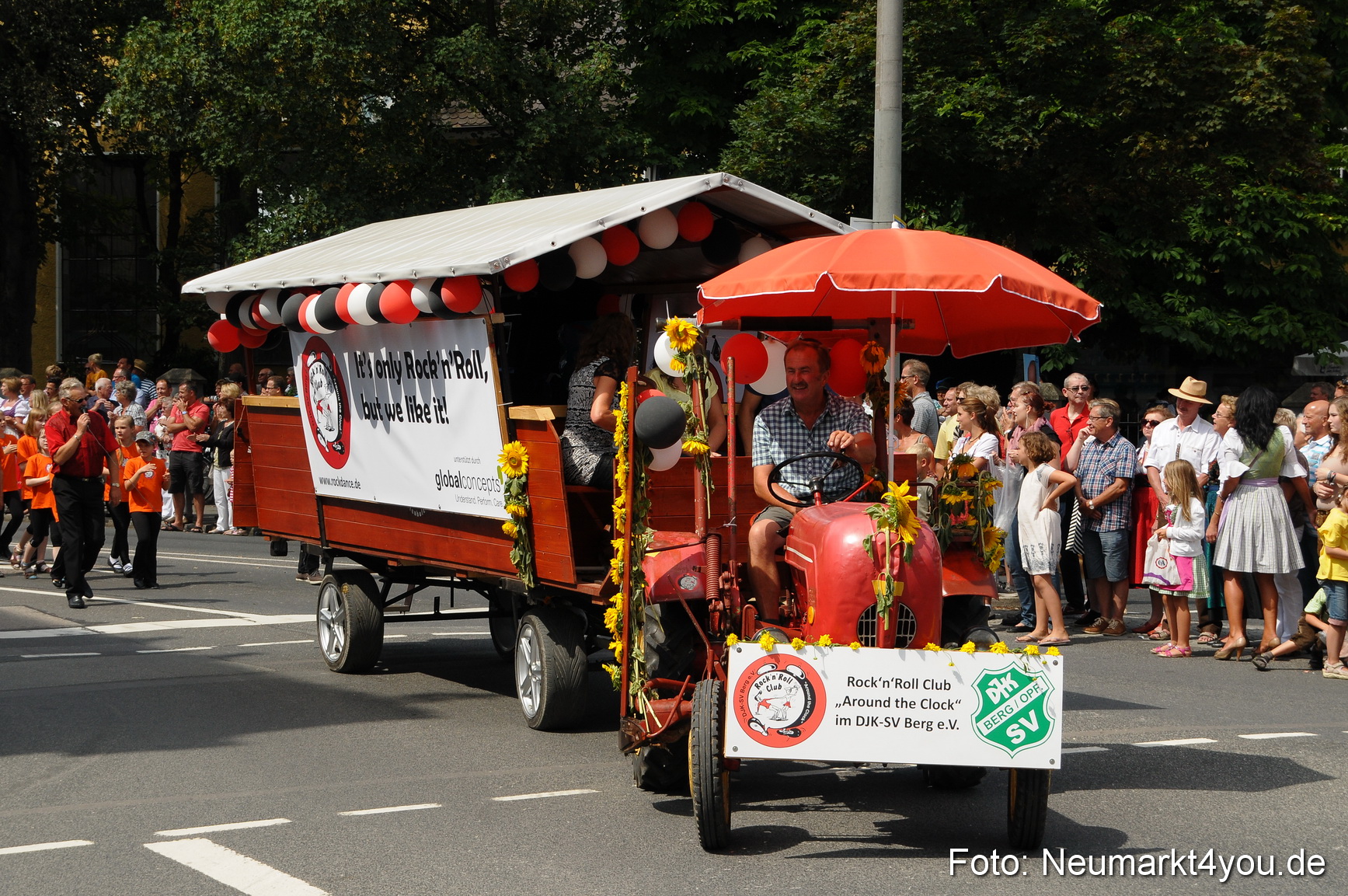 Volksfestzug Neumarkt 110813 0019
