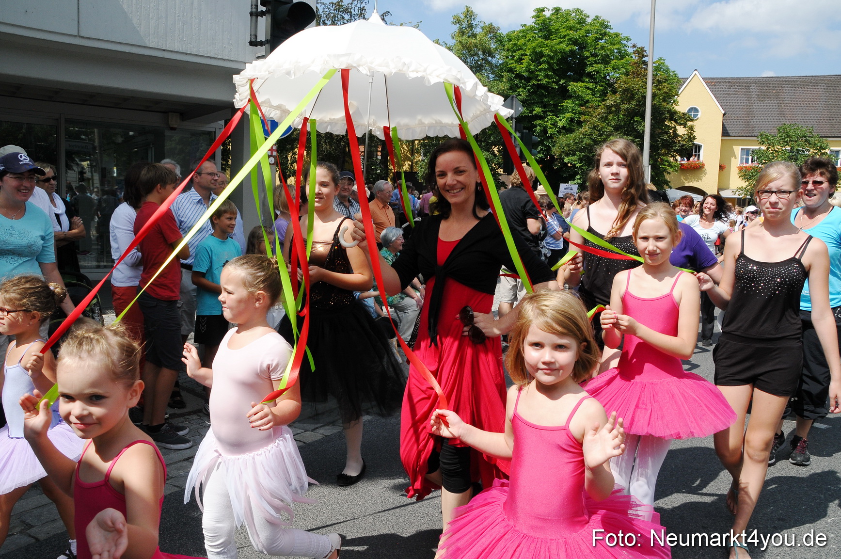 Volksfestzug Neumarkt 110813 0028
