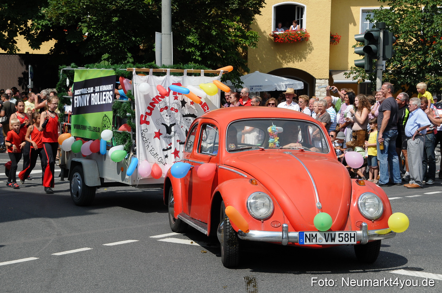 Volksfestzug Neumarkt 110813 0030