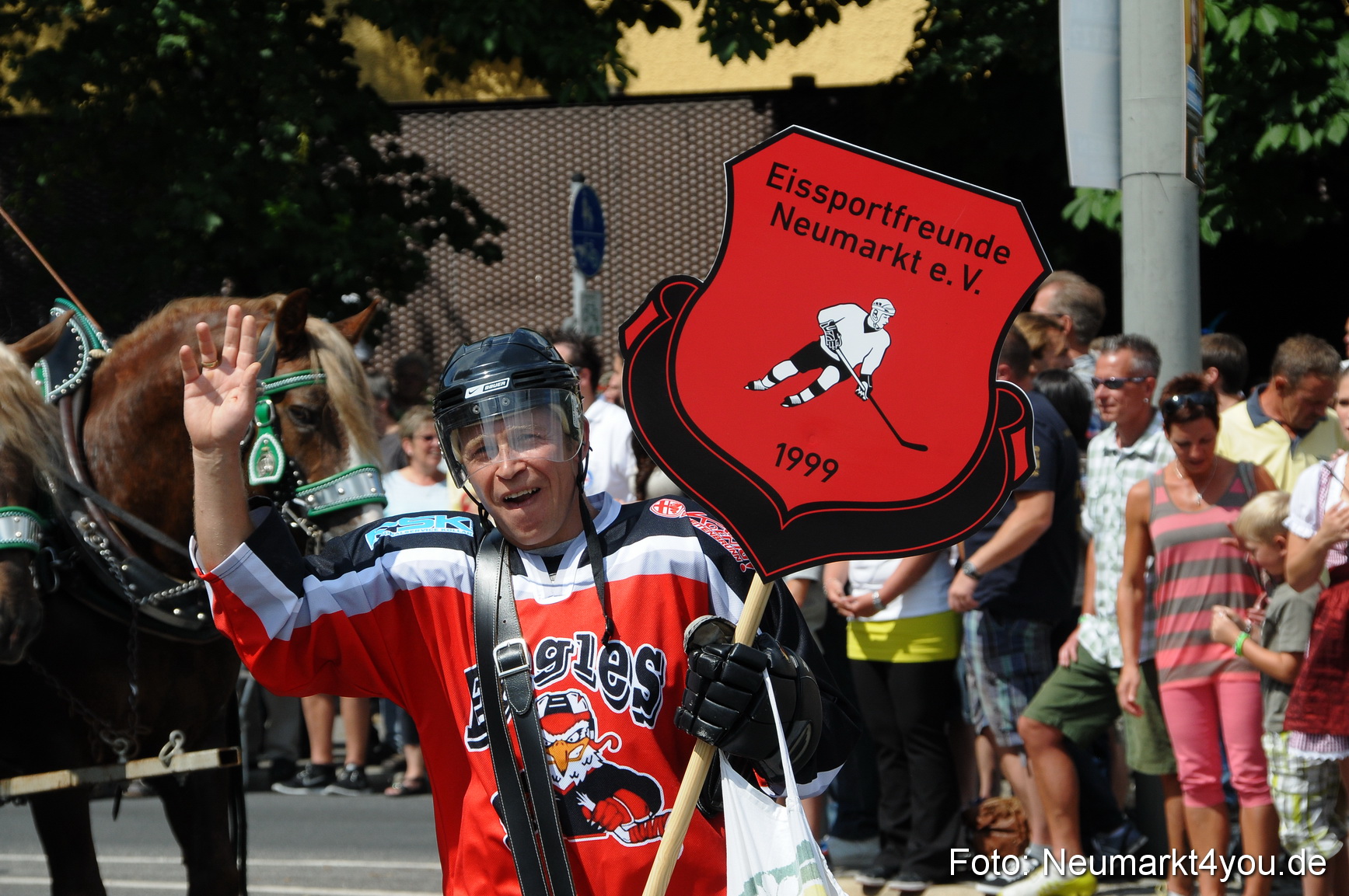 Volksfestzug Neumarkt 110813 0036