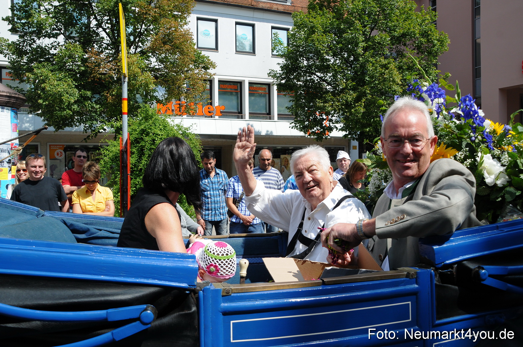 Volksfestzug Neumarkt 110813 0044