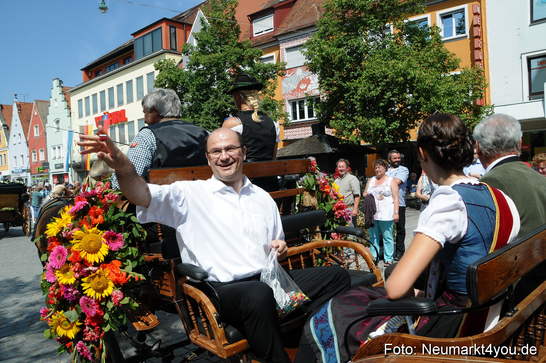 Volksfestzug Neumarkt 110813 0045