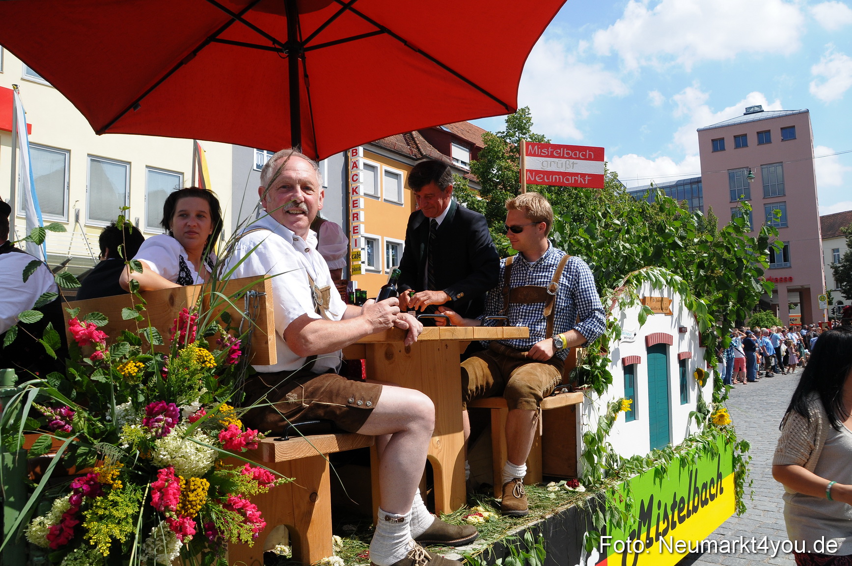 Volksfestzug Neumarkt 110813 0051