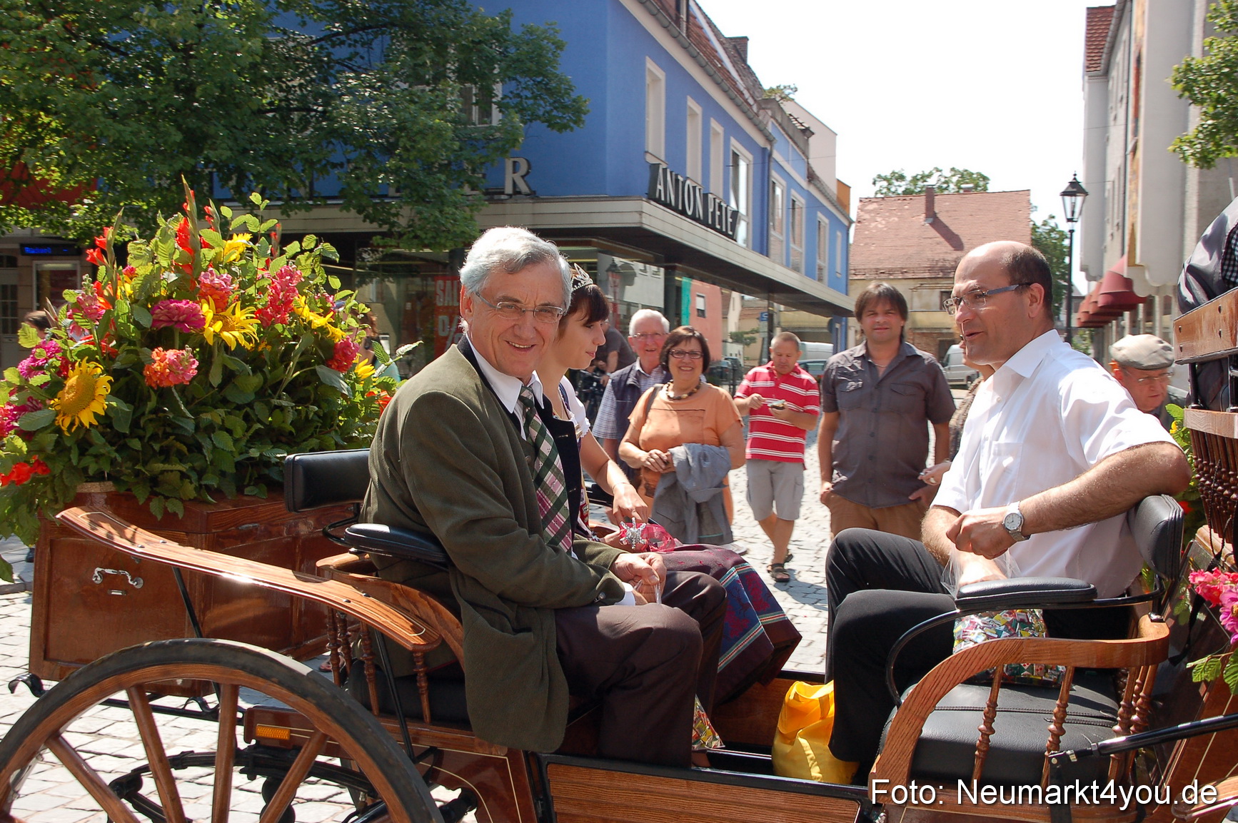 Volksfestzug Neumarkt 110813 0072