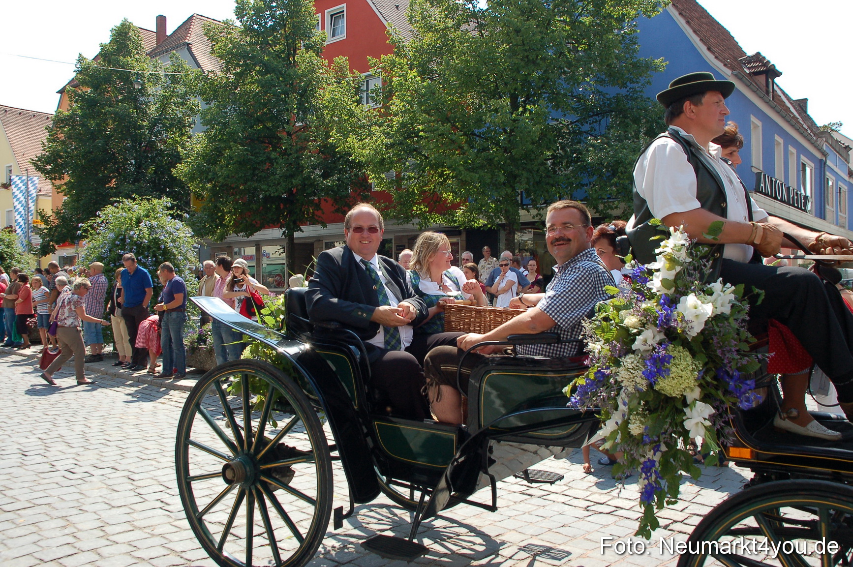 Volksfestzug Neumarkt 110813 0074