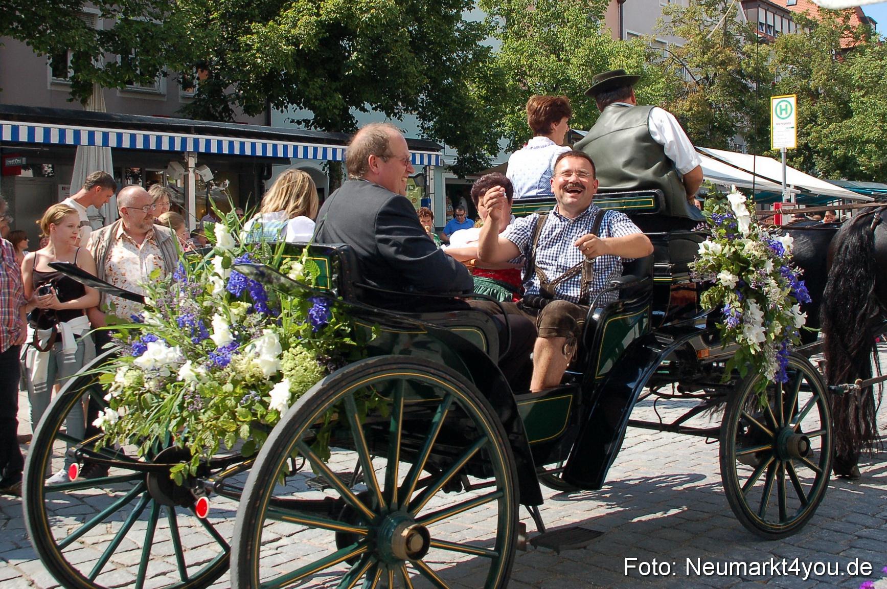 Volksfestzug Neumarkt 110813 0076