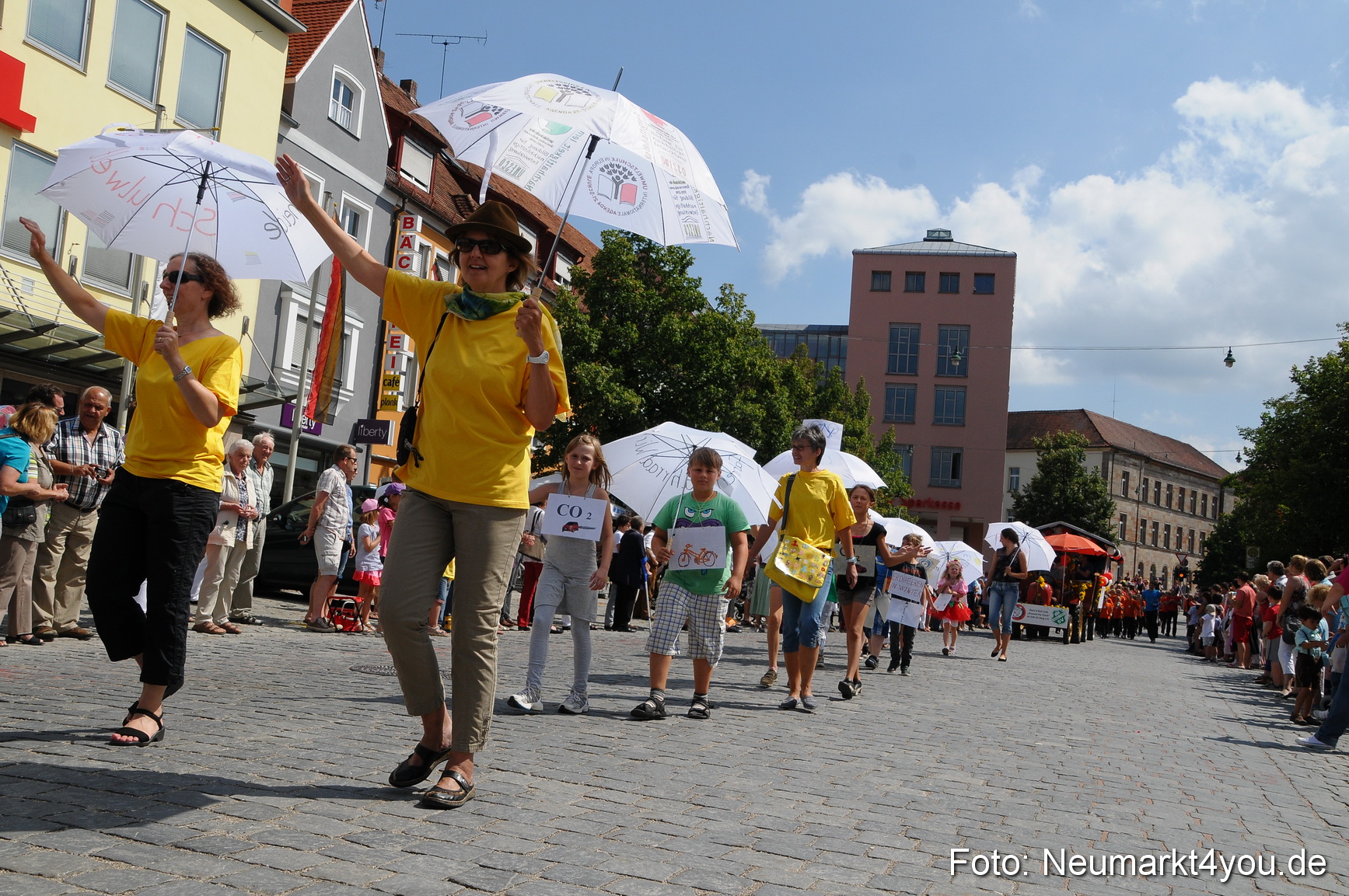 Volksfestzug Neumarkt 110813 0081