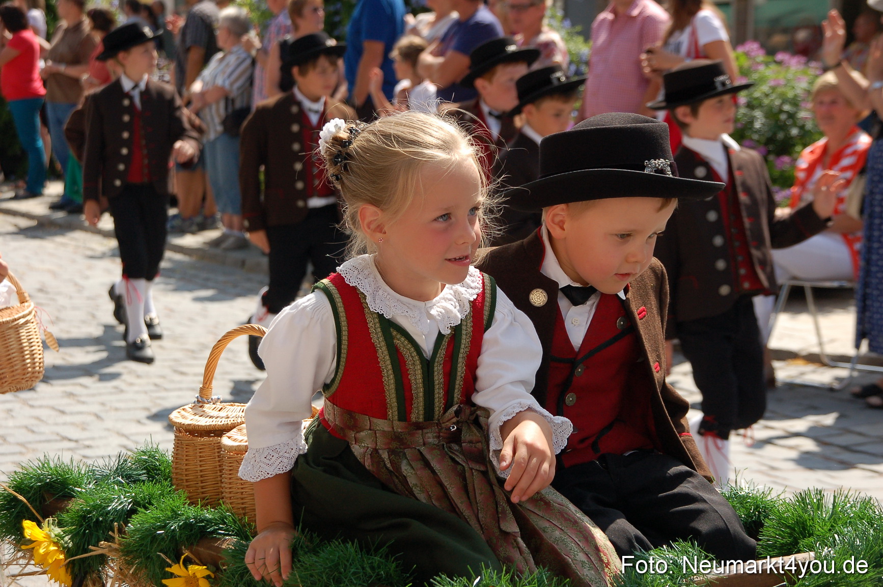 Volksfestzug Neumarkt 110813 0086