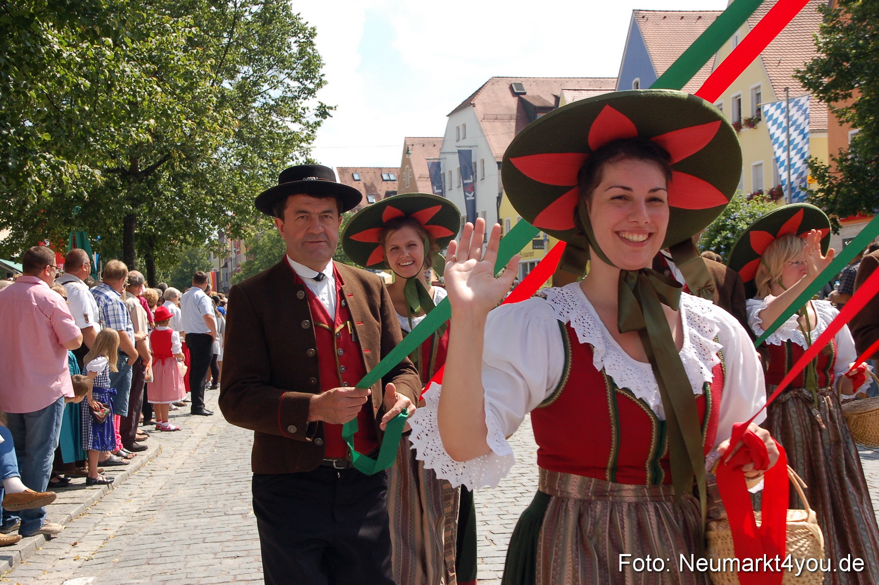 Volksfestzug Neumarkt 110813 0093