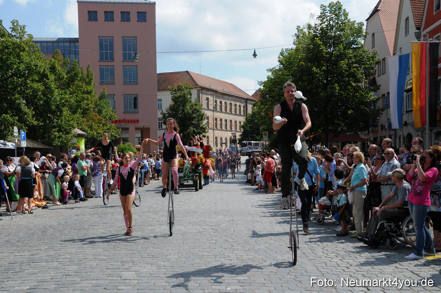 Volksfestzug Neumarkt 110813 0094