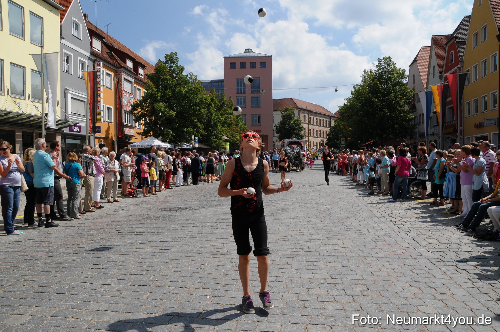 Volksfestzug Neumarkt 110813 0104