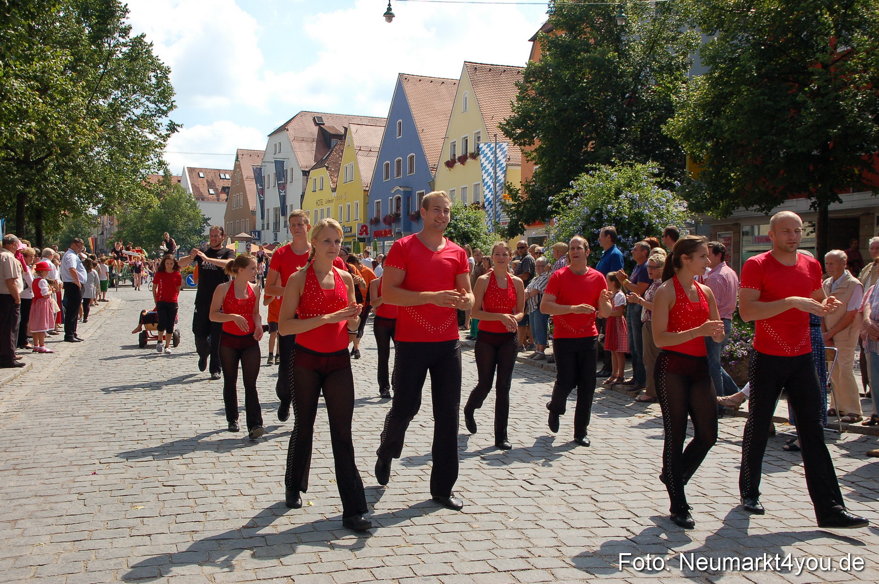 Volksfestzug Neumarkt 110813 0115