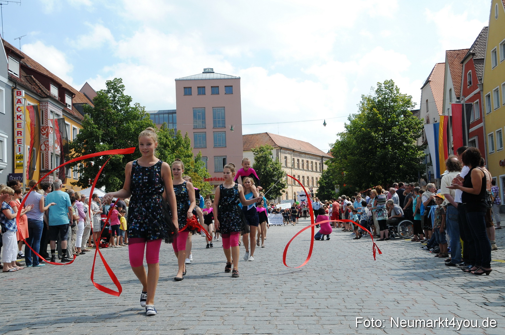 Volksfestzug Neumarkt 110813 0129
