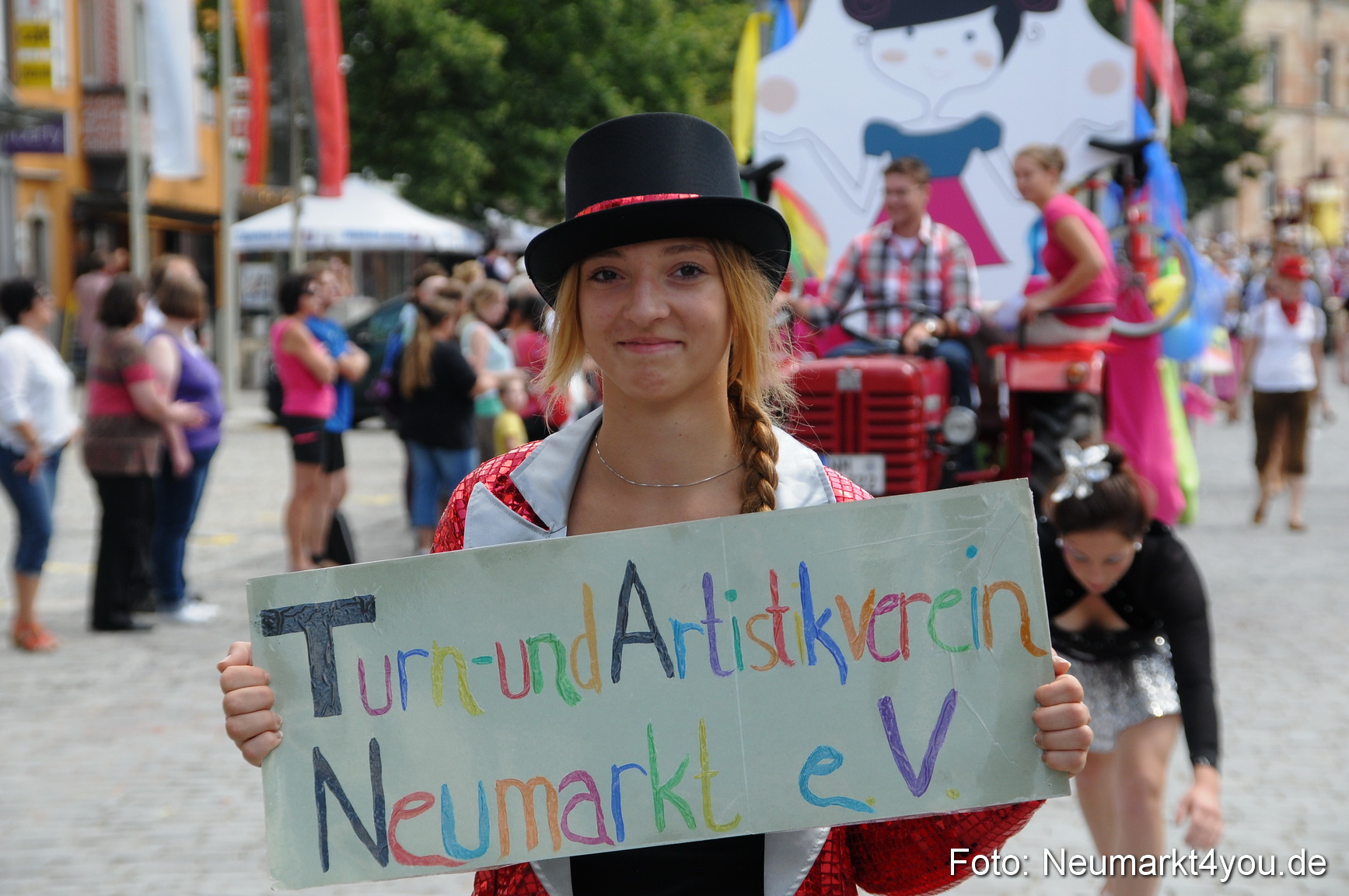 Volksfestzug Neumarkt 110813 0136