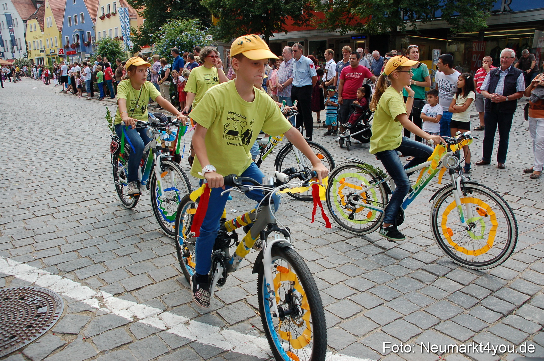 Volksfestzug Neumarkt 110813 0137