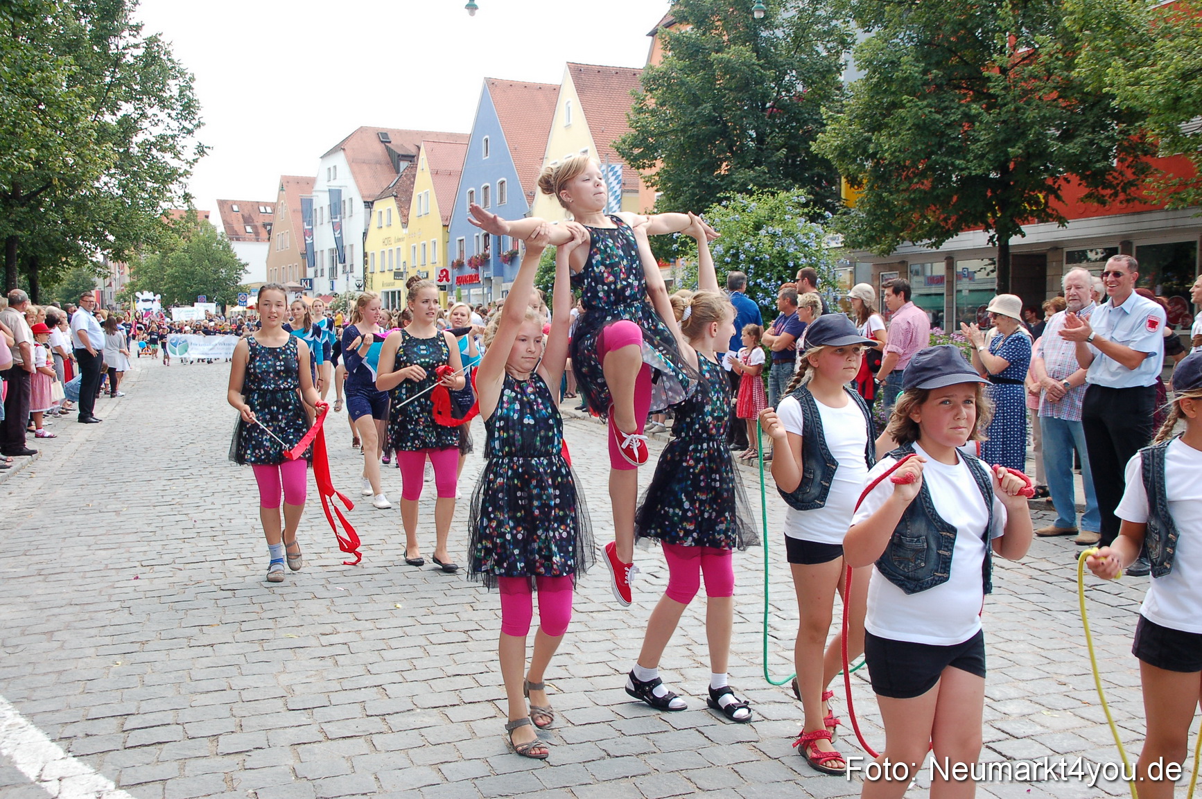 Volksfestzug Neumarkt 110813 0147