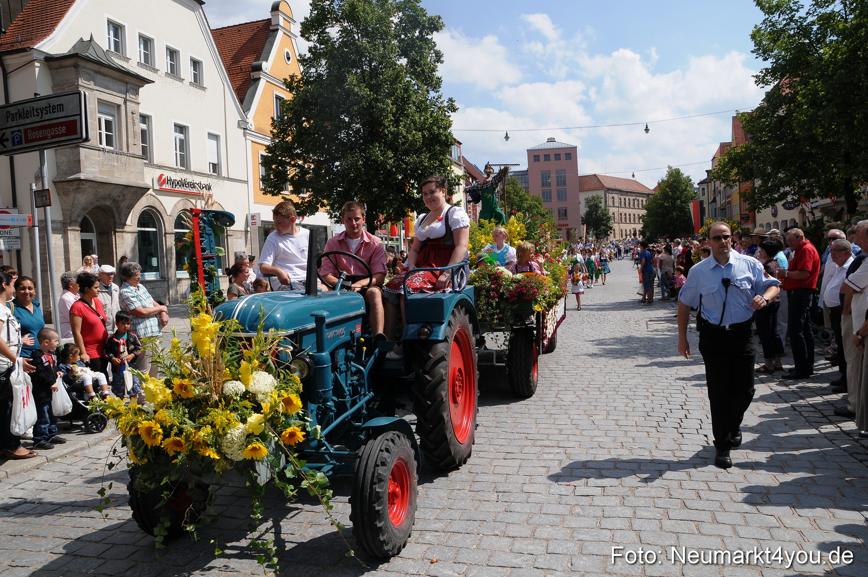 Volksfestzug Neumarkt 110813 0166