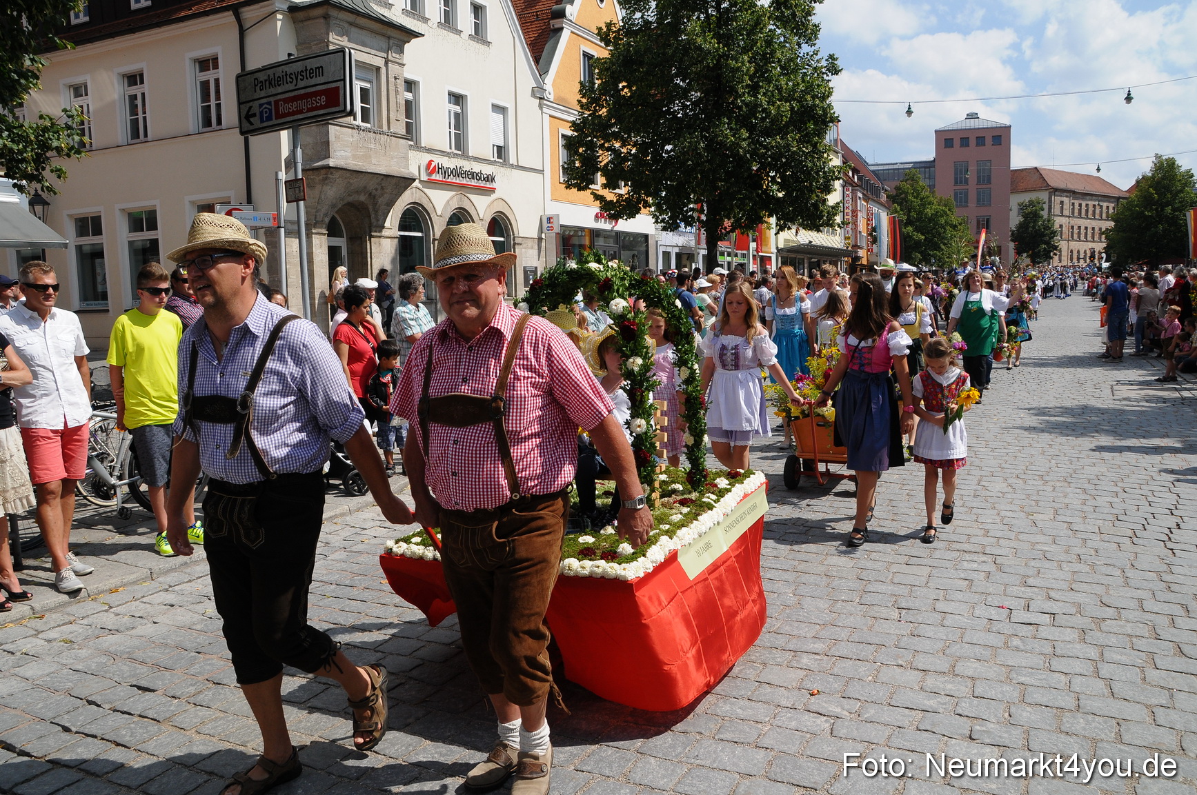 Volksfestzug Neumarkt 110813 0170