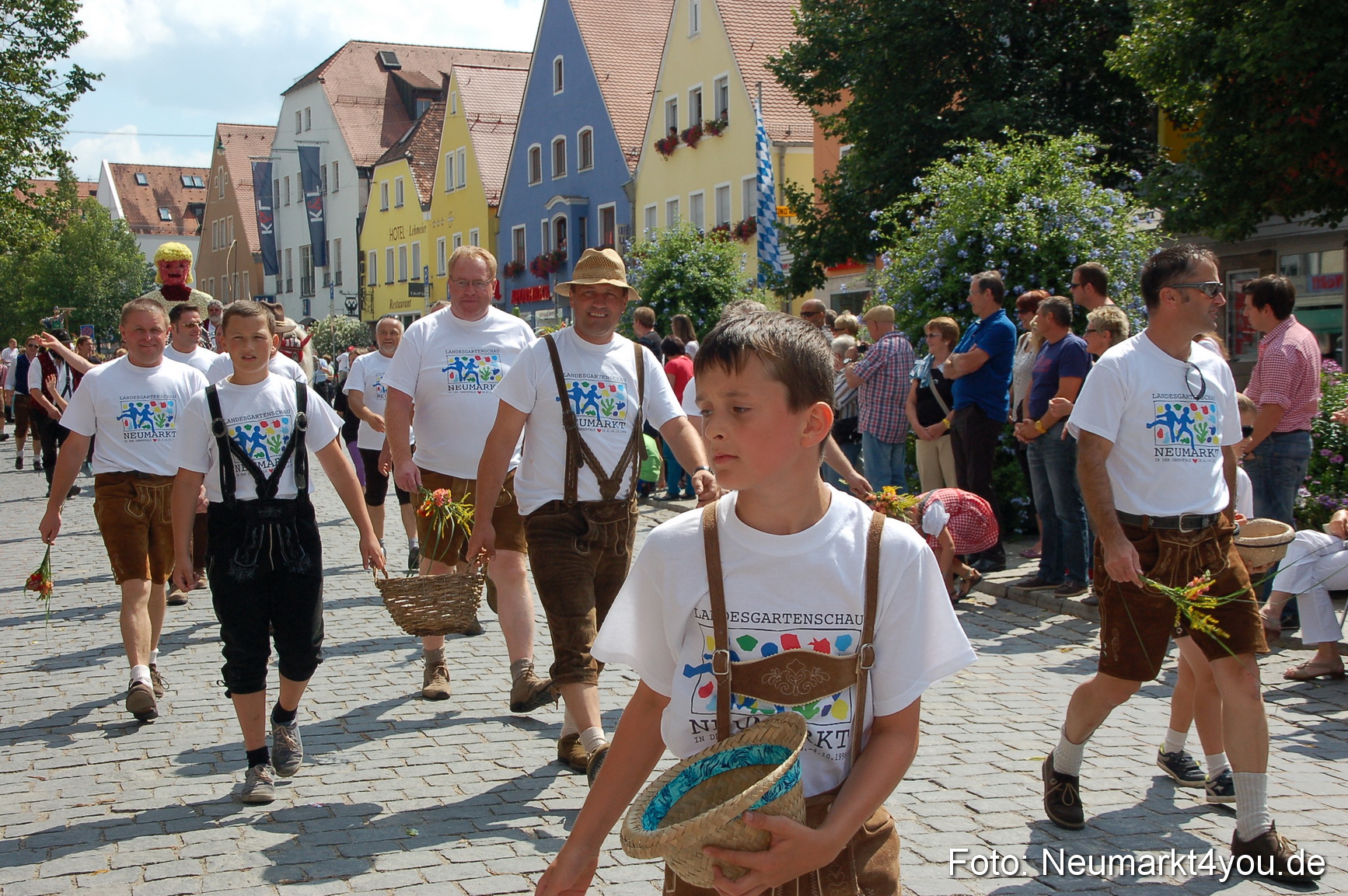 Volksfestzug Neumarkt 110813 0178