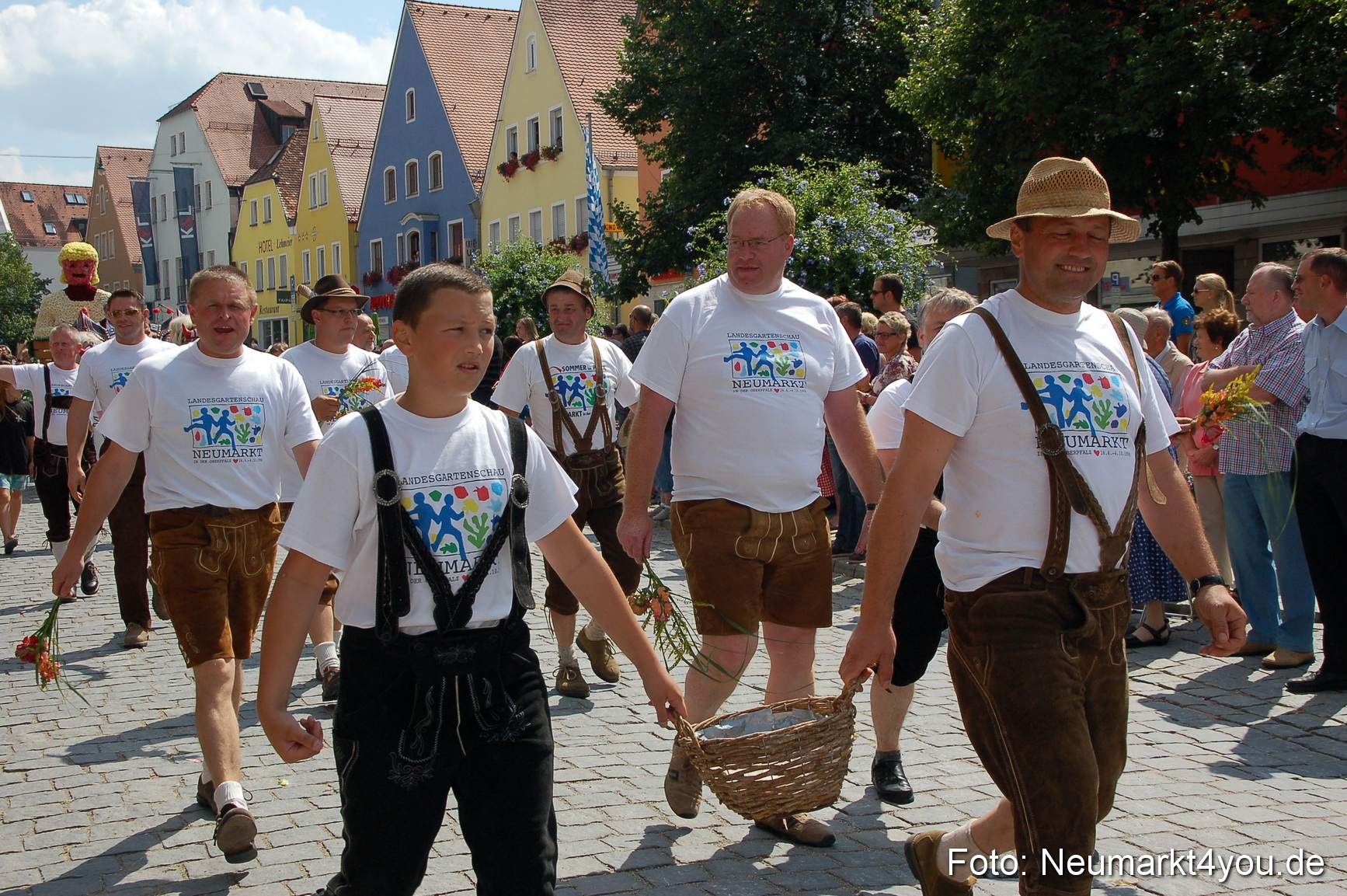 Volksfestzug Neumarkt 110813 0179