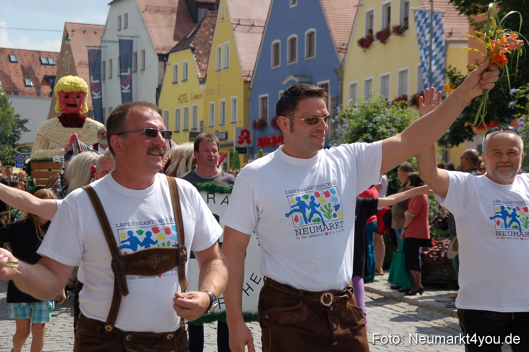 Volksfestzug Neumarkt 110813 0180
