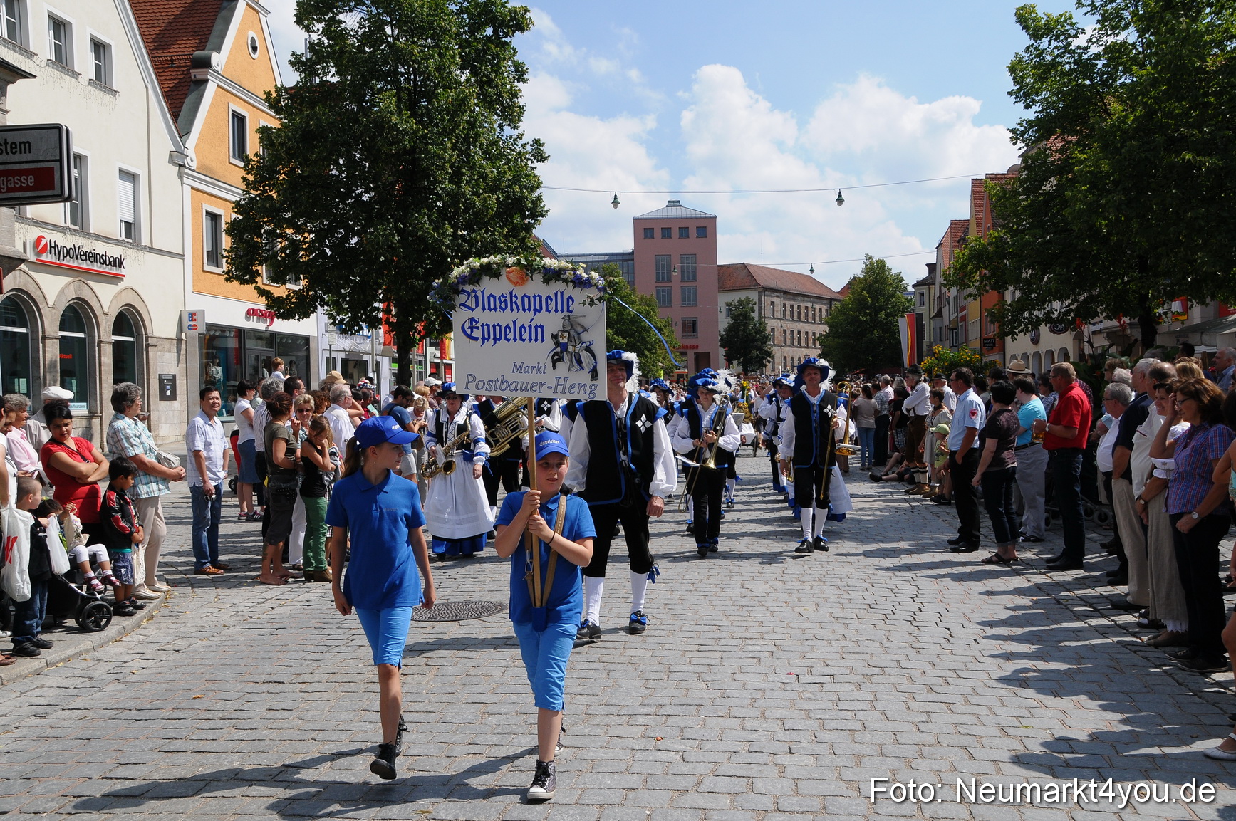Volksfestzug Neumarkt 110813 0182