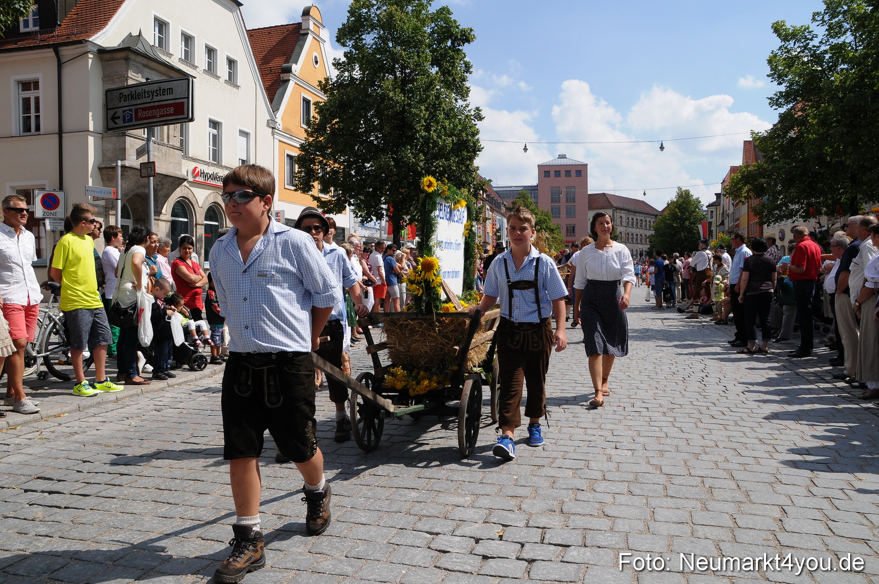 Volksfestzug Neumarkt 110813 0187