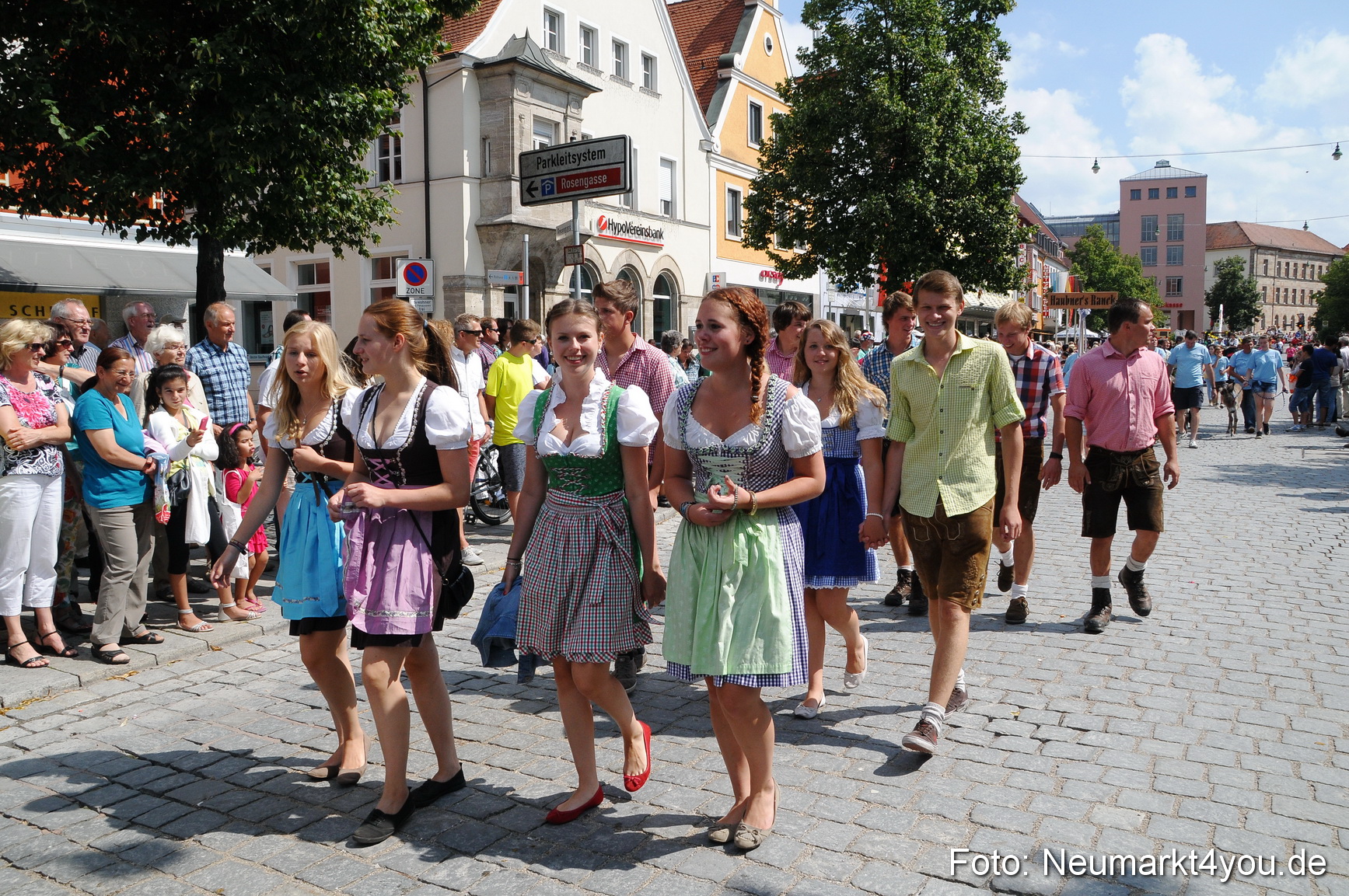 Volksfestzug Neumarkt 110813 0196