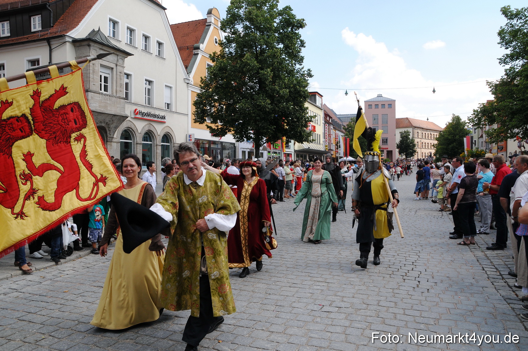 Volksfestzug Neumarkt 110813 0237