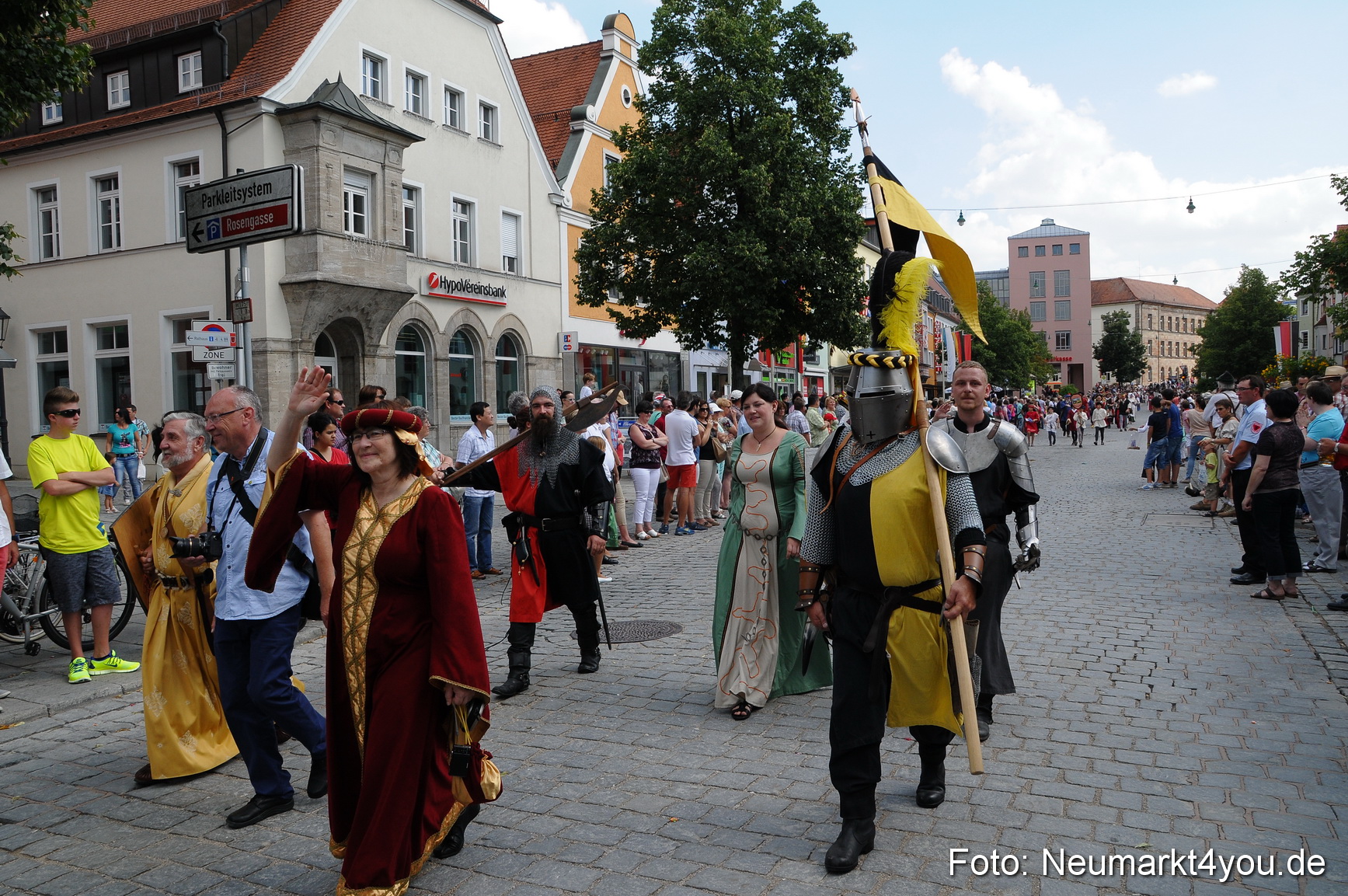 Volksfestzug Neumarkt 110813 0239
