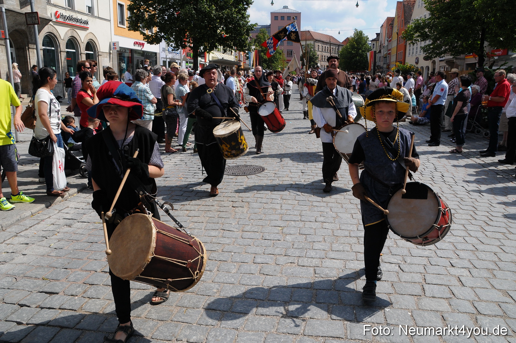 Volksfestzug Neumarkt 110813 0255