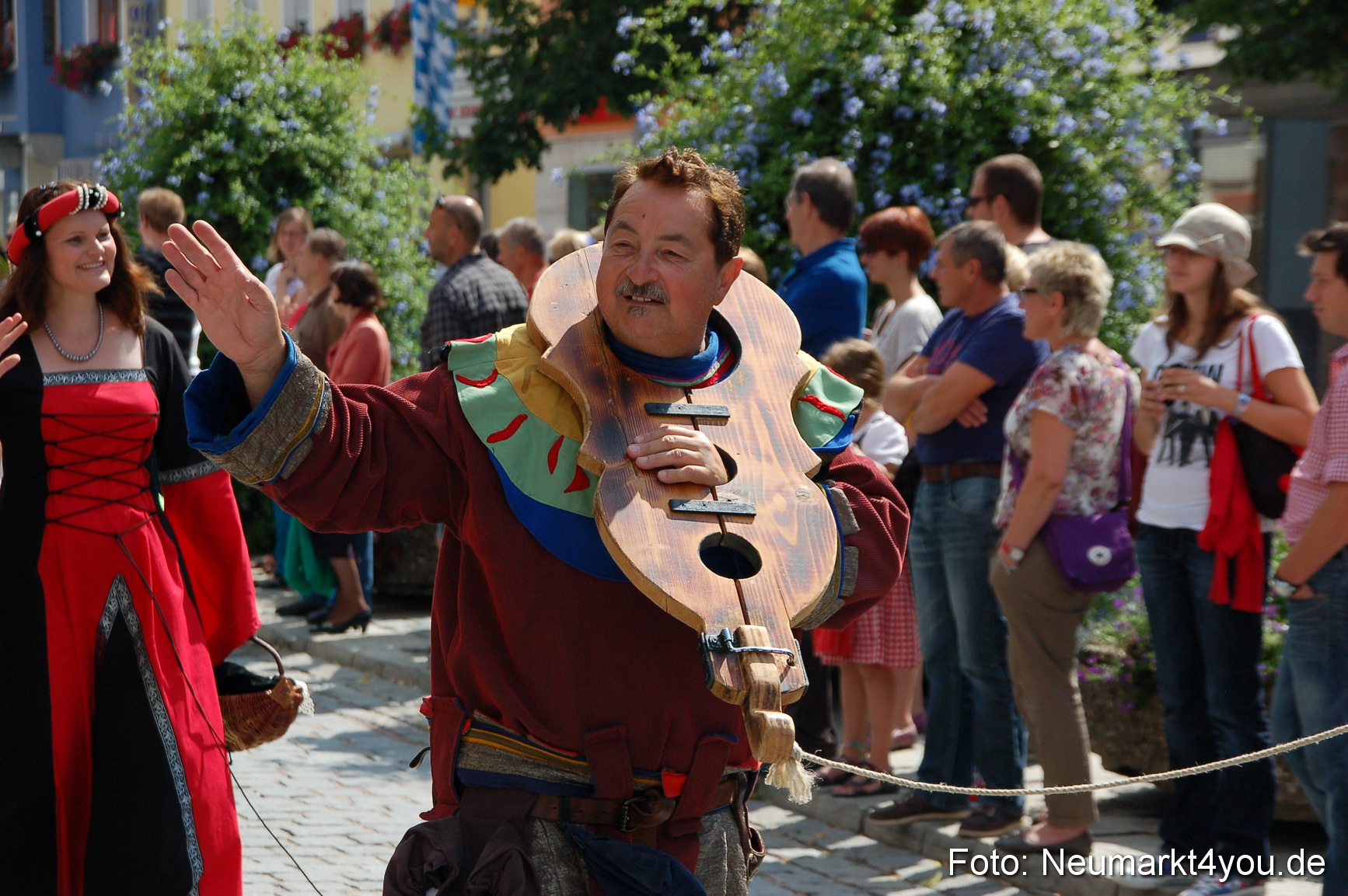 Volksfestzug Neumarkt 110813 0260